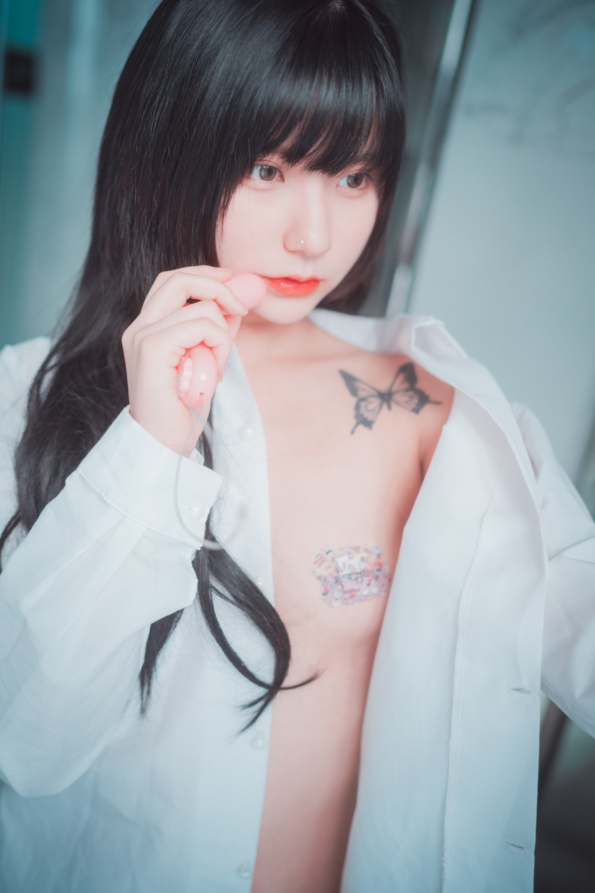 xgyw.top_[DJAWA]No.034_模特Hizzy_Self Satisfaction主题白色内裤配白丝袜秀翘臀诱惑写真88P