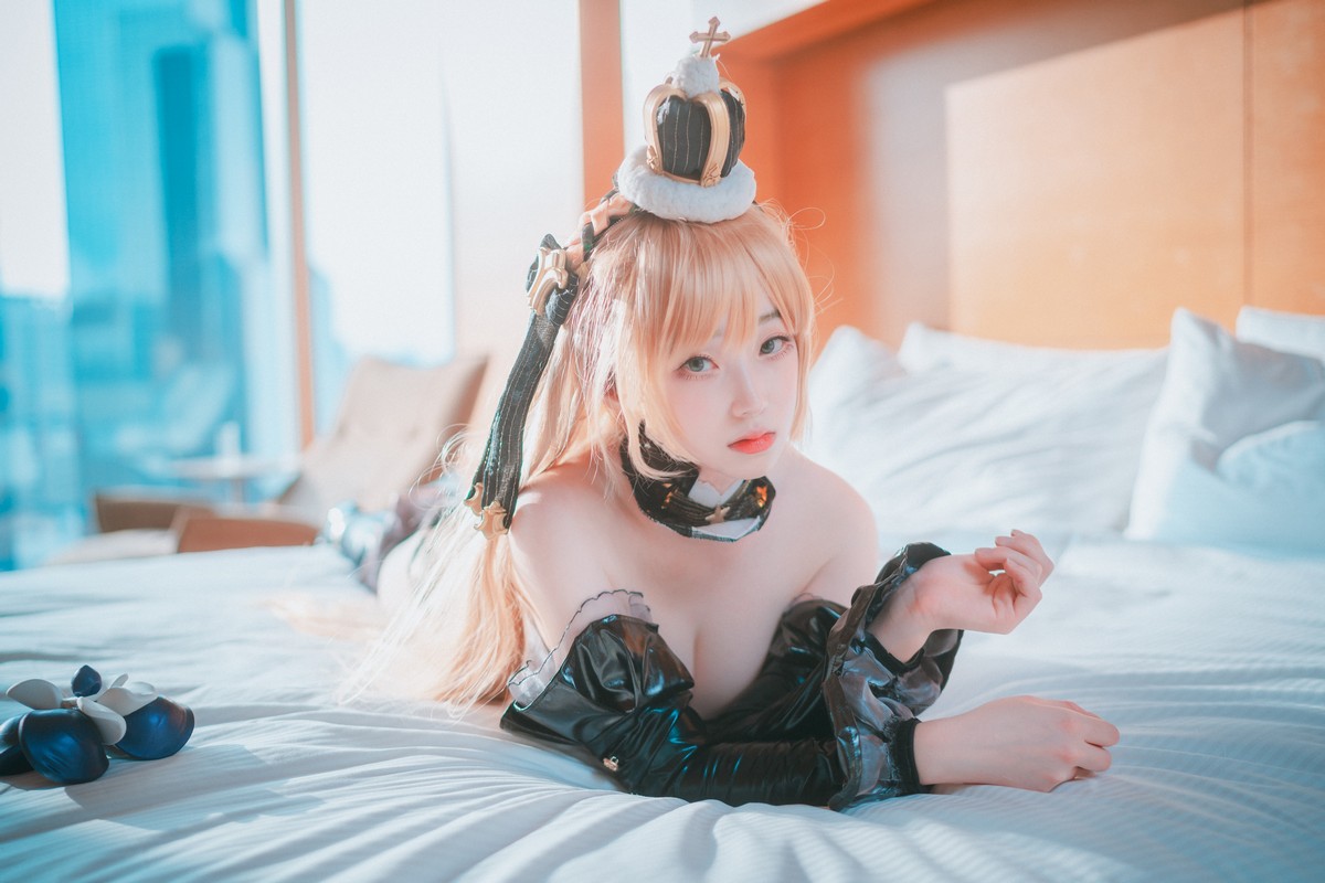 xgyw.top_[DJAWA]No.032_模特BamBi_Queen of Passion主题低胸服饰配丁字裤惹火诱惑写真90P