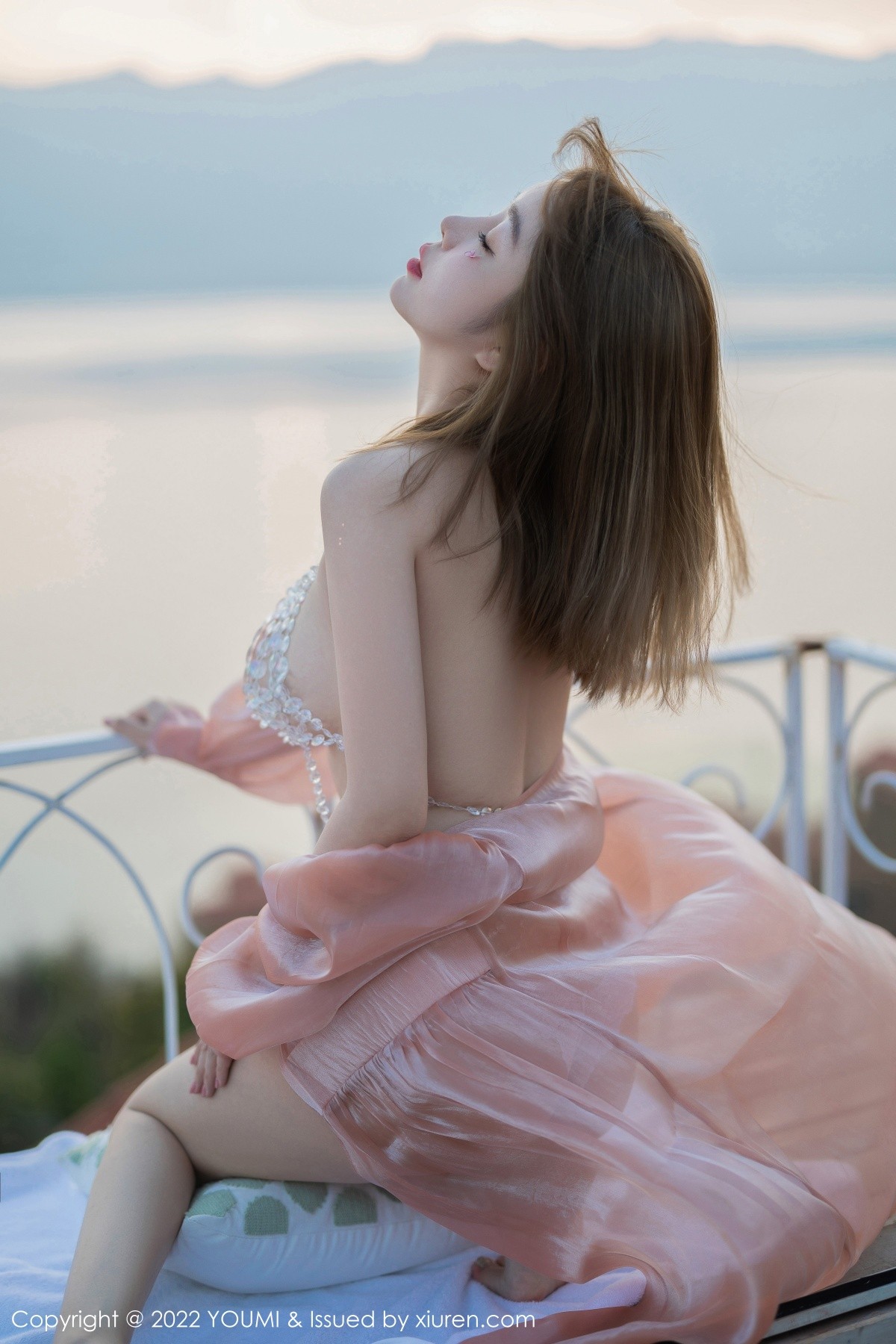 xgyw.top_[YouMi尤蜜荟]Vol.787_女神王雨纯大理旅拍性感淡红色连衣裙透视秀火辣身材诱惑写真60P