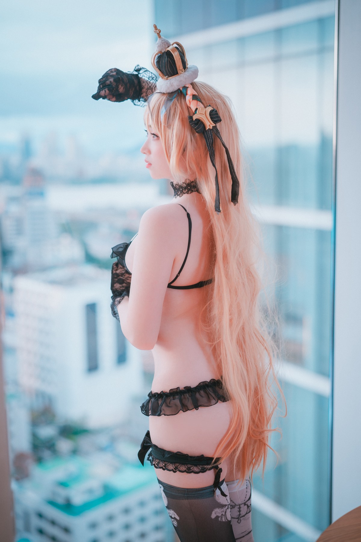 xgyw.top_[DJAWA]No.032_模特BamBi_Queen of Passion主题低胸服饰配丁字裤惹火诱惑写真90P