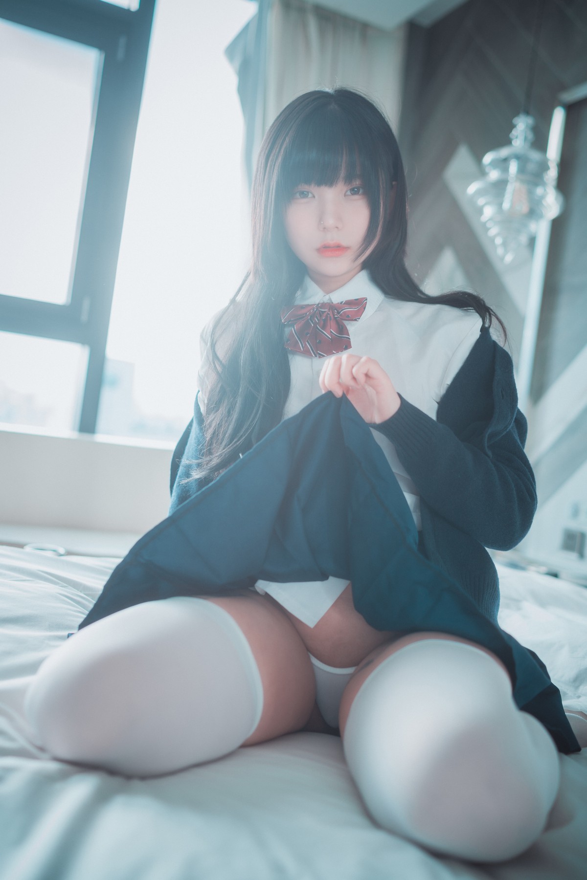 xgyw.top_[DJAWA]No.034_模特Hizzy_Self Satisfaction主题白色内裤配白丝袜秀翘臀诱惑写真88P