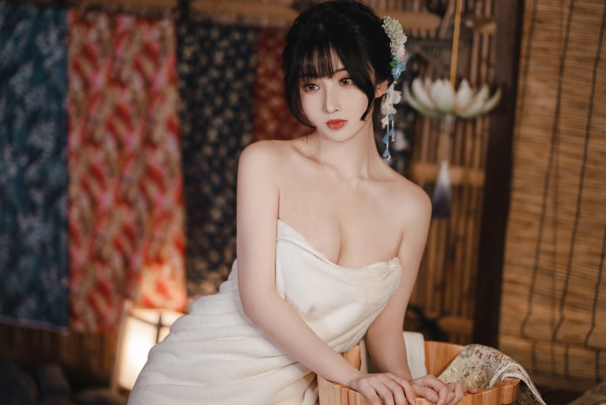 xgyw.top_网络美女rioko凉凉子温泉旅行主题私房脱日系服饰露性感蕾丝内衣迷人诱惑写真31P