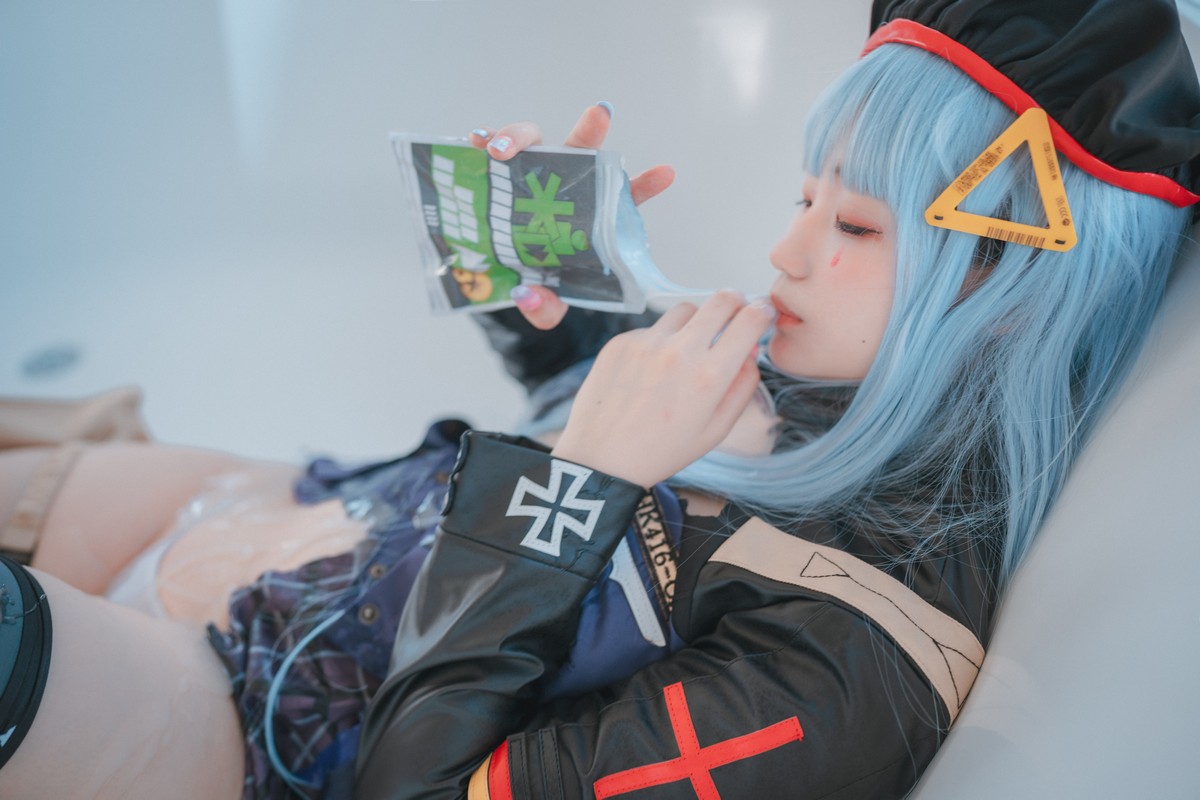 xgyw.top_[DJAWA]No.043_模特Mimmi_Girls Frontline主题短裙下性感丁字裤秀翘臀诱惑写真244P