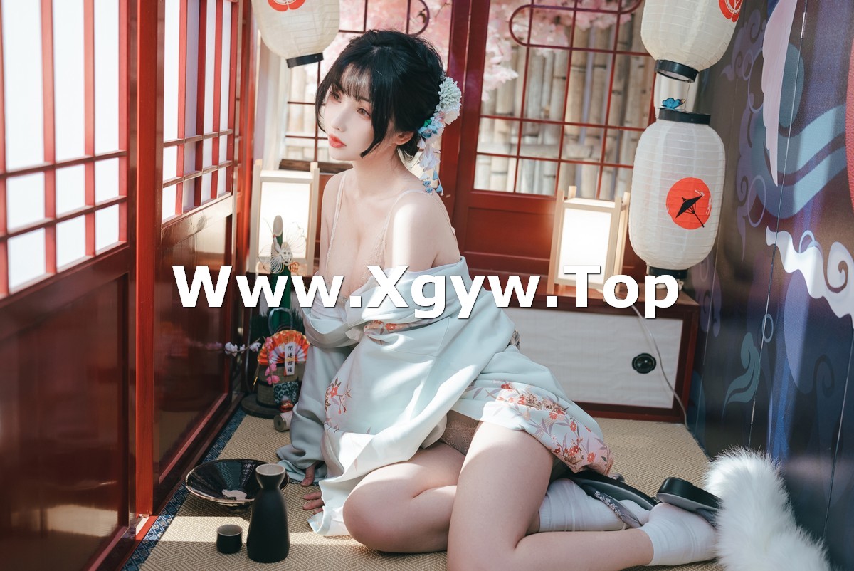 xgyw.top_网络美女rioko凉凉子温泉旅行主题私房脱日系服饰露性感蕾丝内衣迷人诱惑写真31P