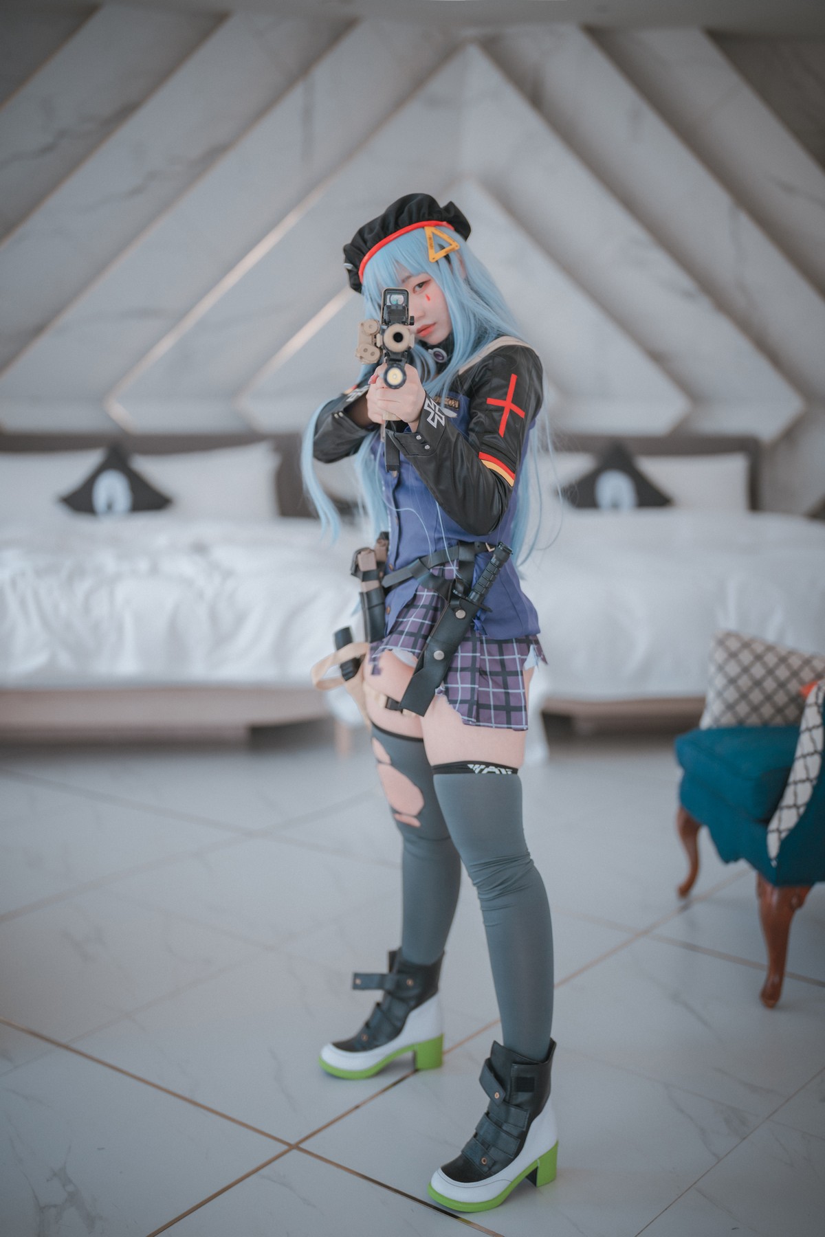 xgyw.top_[DJAWA]No.043_模特Mimmi_Girls Frontline主题短裙下性感丁字裤秀翘臀诱惑写真244P