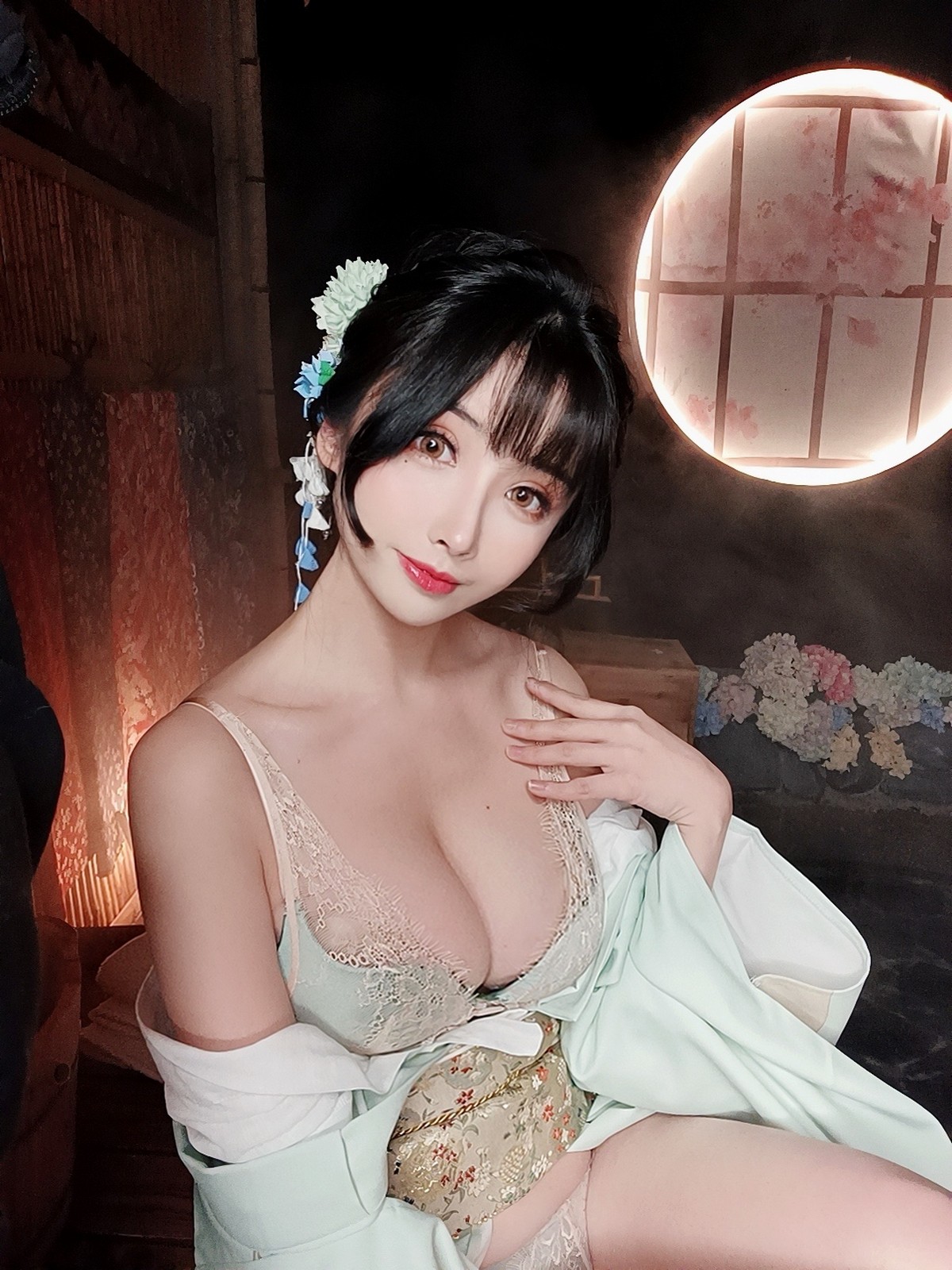 xgyw.top_网络美女rioko凉凉子温泉旅行主题私房脱日系服饰露性感蕾丝内衣迷人诱惑写真31P