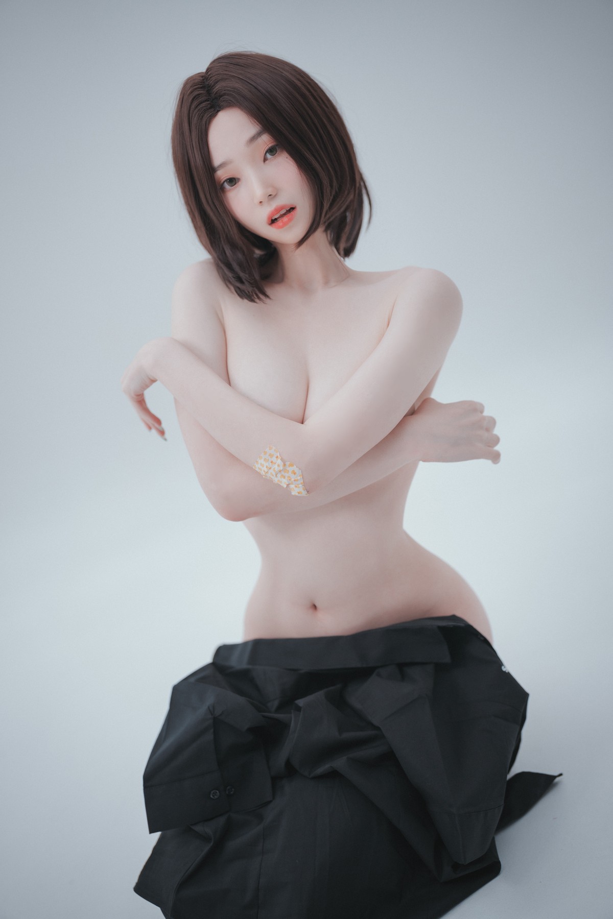 xgyw.top_[DJAWA]No.045_模特BamBi_Hi Sam!主题半脱性感黑色服饰露三点式内衣诱惑写真176P