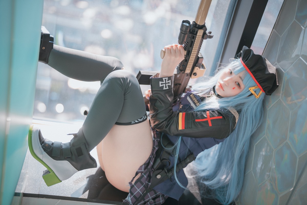 xgyw.top_[DJAWA]No.043_模特Mimmi_Girls Frontline主题短裙下性感丁字裤秀翘臀诱惑写真244P
