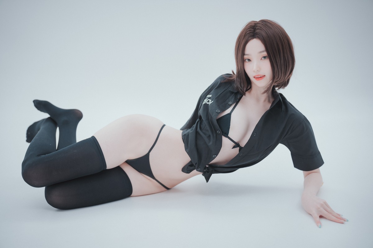 xgyw.top_[DJAWA]No.045_模特BamBi_Hi Sam!主题半脱性感黑色服饰露三点式内衣诱惑写真176P