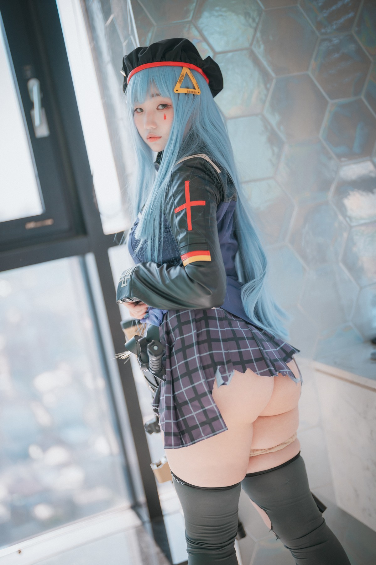 xgyw.top_[DJAWA]No.043_模特Mimmi_Girls Frontline主题短裙下性感丁字裤秀翘臀诱惑写真244P