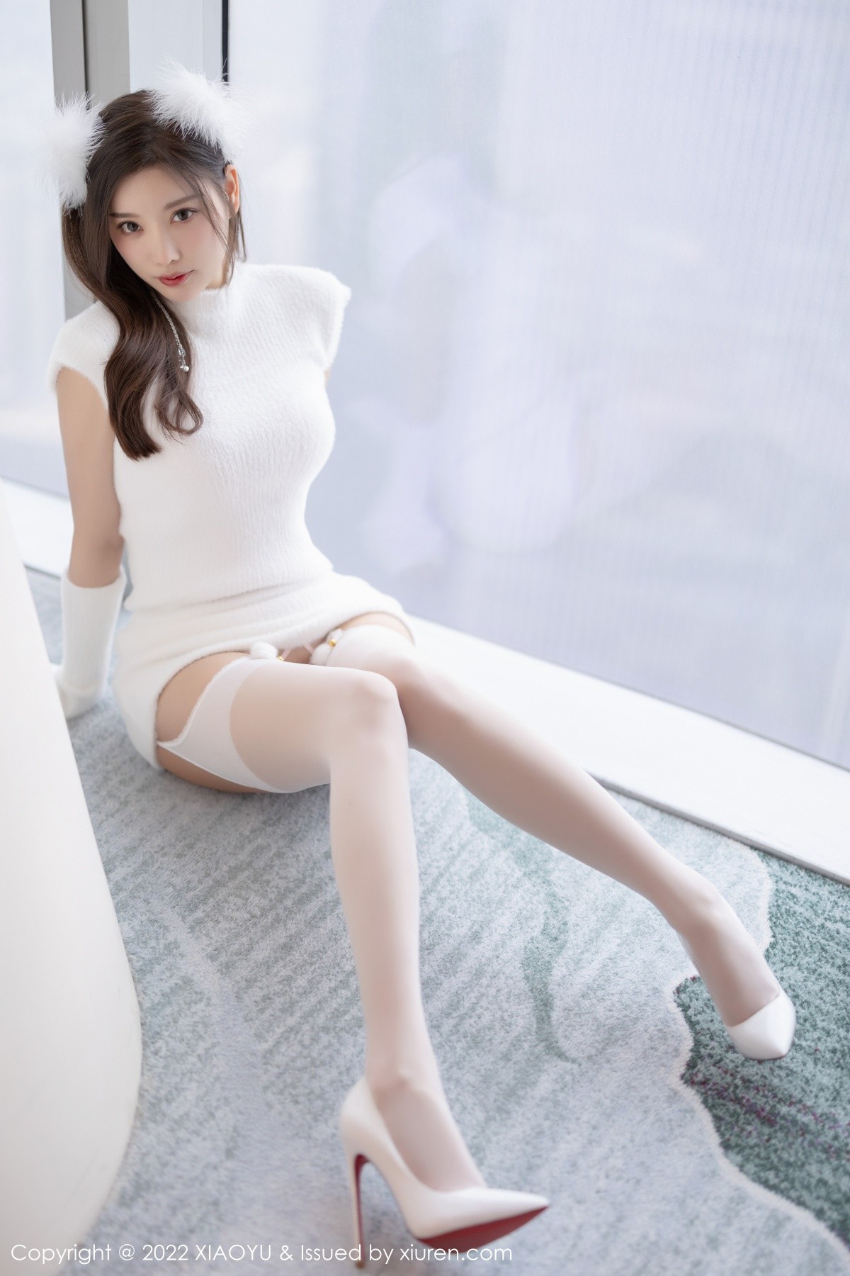 xgyw.top_[XiaoYu画语界]Vol.777_女神杨晨晨Yome脱白色收身服饰露性感内衣配白丝吊袜诱惑写真67P