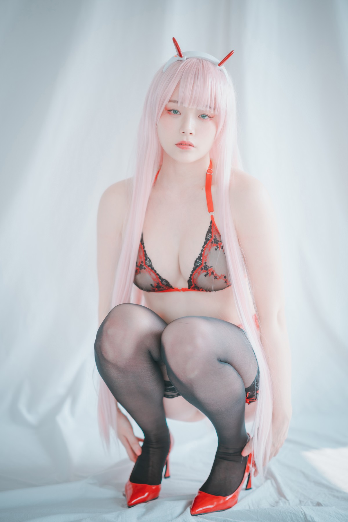 xgyw.top_[DJAWA]No.041_模特PIA_Darling in the FranXX主题性感红色内衣秀白嫩肌肤诱惑写真105P