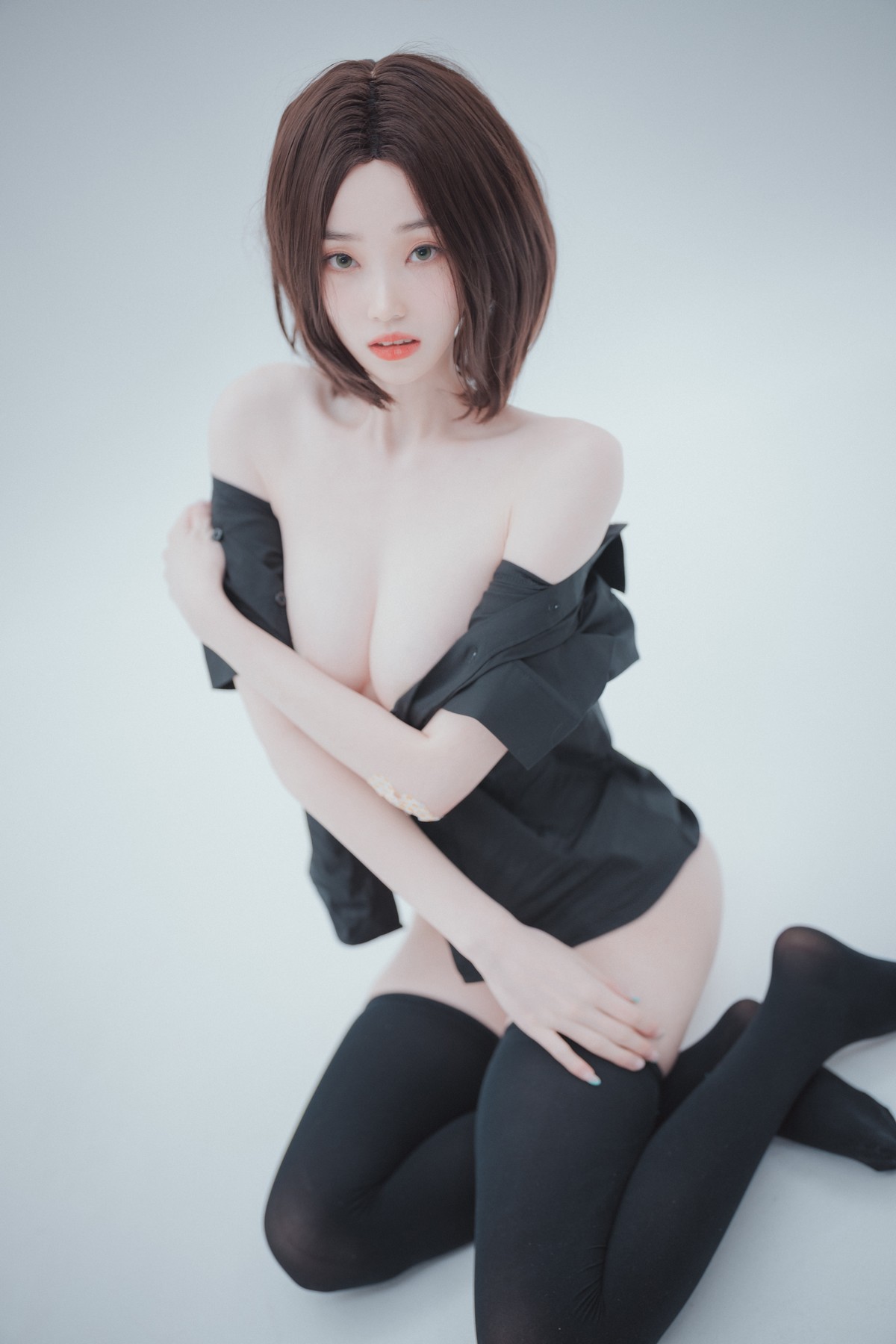 xgyw.top_[DJAWA]No.045_模特BamBi_Hi Sam!主题半脱性感黑色服饰露三点式内衣诱惑写真176P