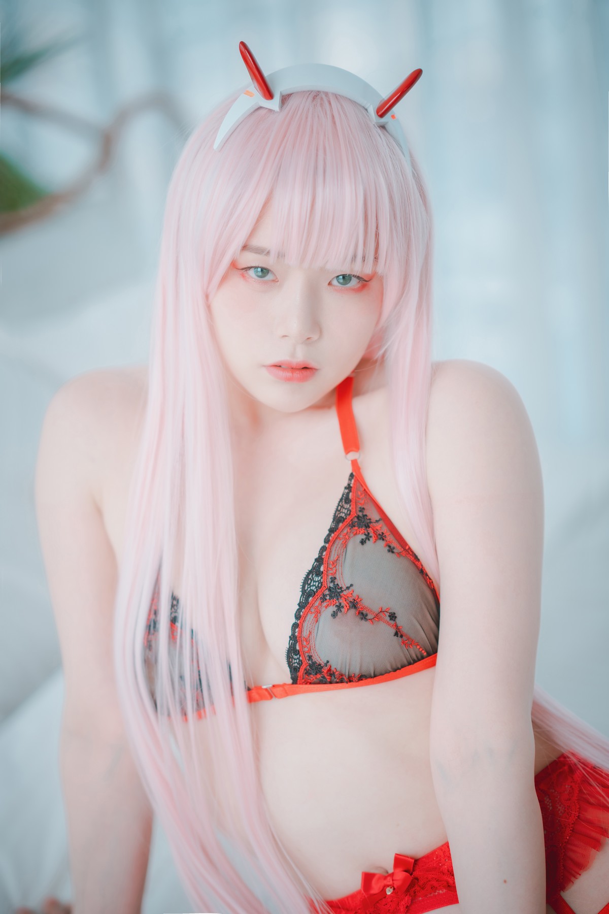 xgyw.top_[DJAWA]No.041_模特PIA_Darling in the FranXX主题性感红色内衣秀白嫩肌肤诱惑写真105P