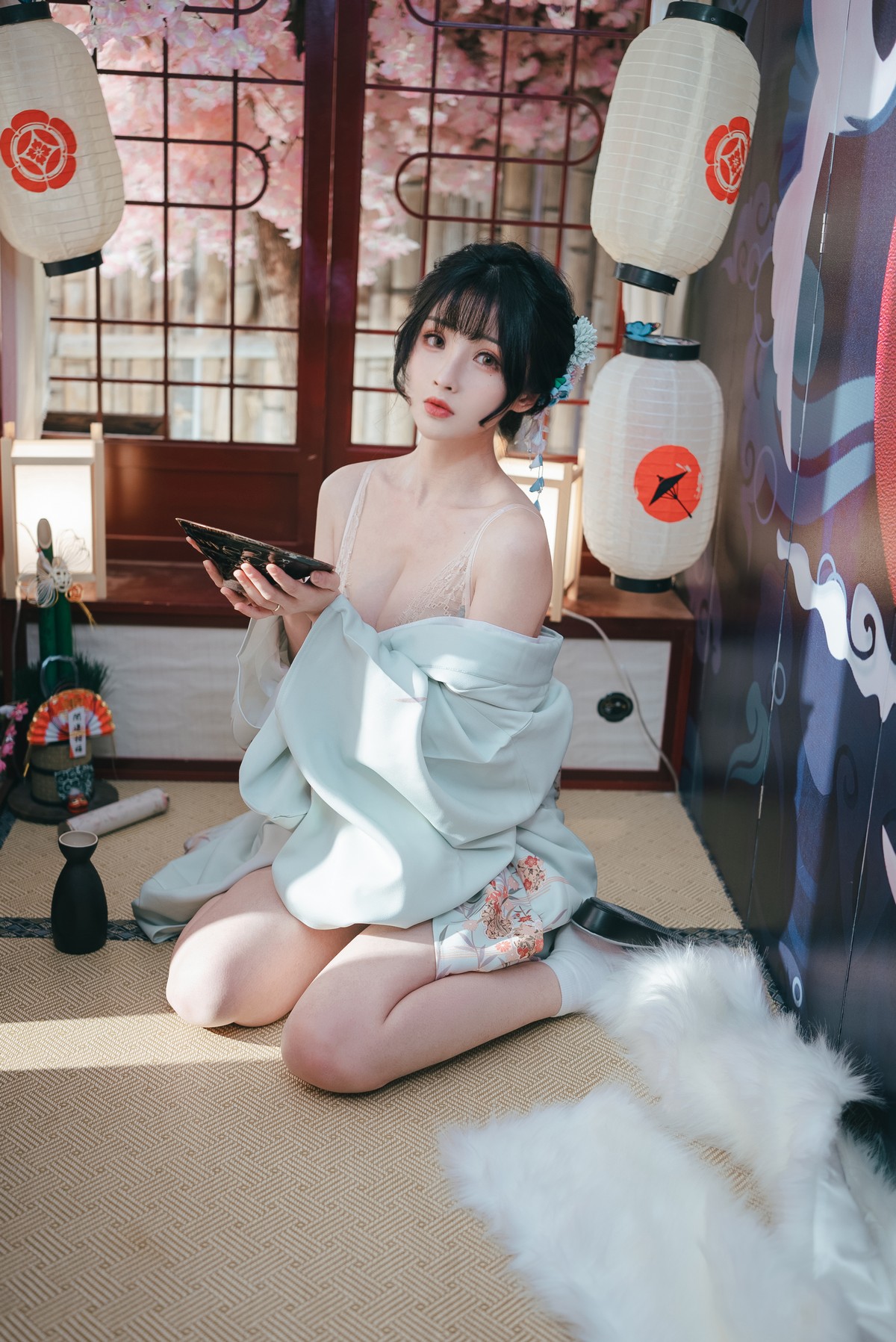 xgyw.top_网络美女rioko凉凉子温泉旅行主题私房脱日系服饰露性感蕾丝内衣迷人诱惑写真31P