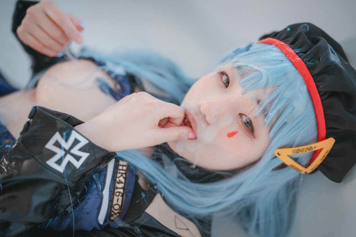 xgyw.top_[DJAWA]No.043_模特Mimmi_Girls Frontline主题短裙下性感丁字裤秀翘臀诱惑写真244P