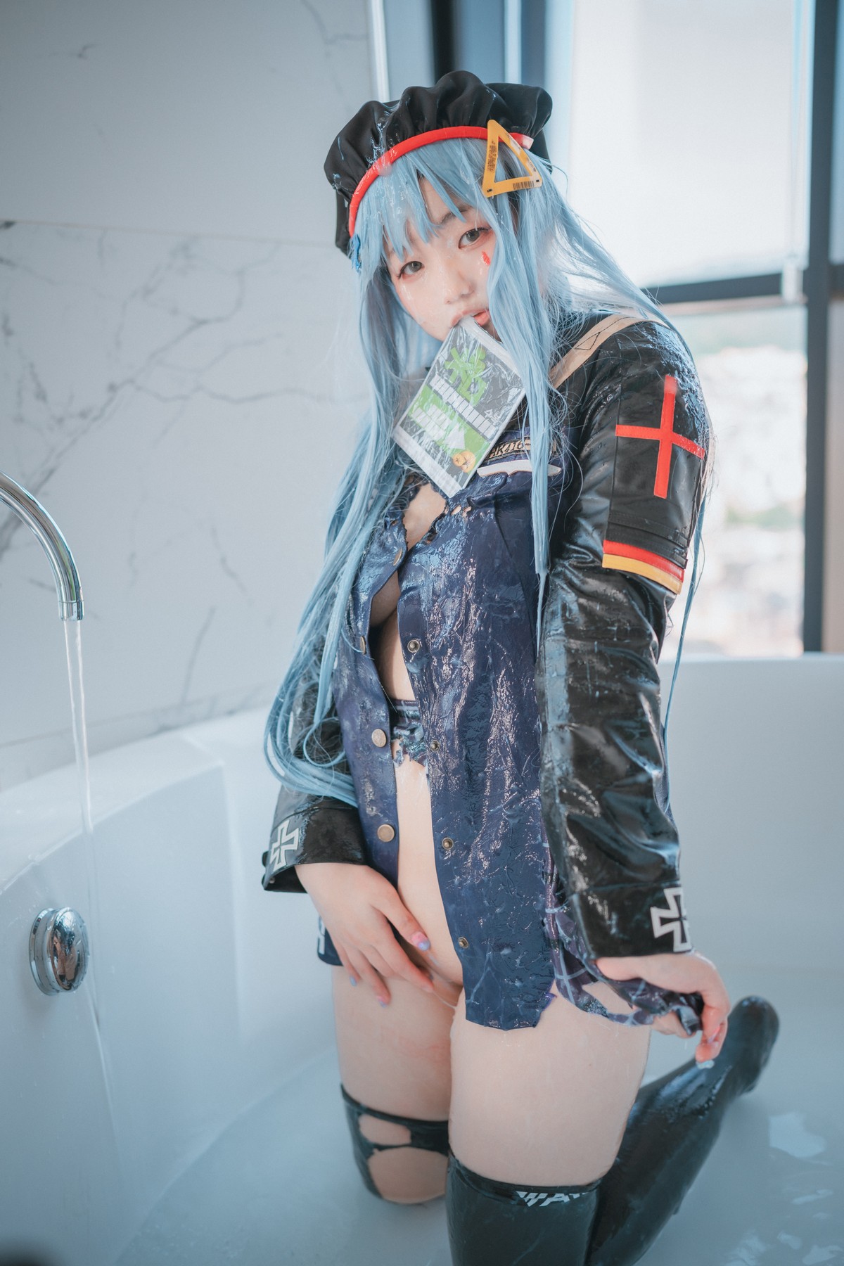 xgyw.top_[DJAWA]No.043_模特Mimmi_Girls Frontline主题短裙下性感丁字裤秀翘臀诱惑写真244P