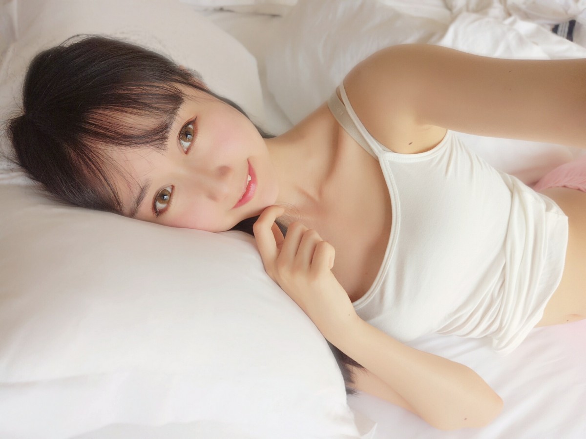 xgyw.top_萌系小姐姐木绵绵OwO白色背心Cos主题私房吊带背心配粉色内裤迷人诱惑写真28P