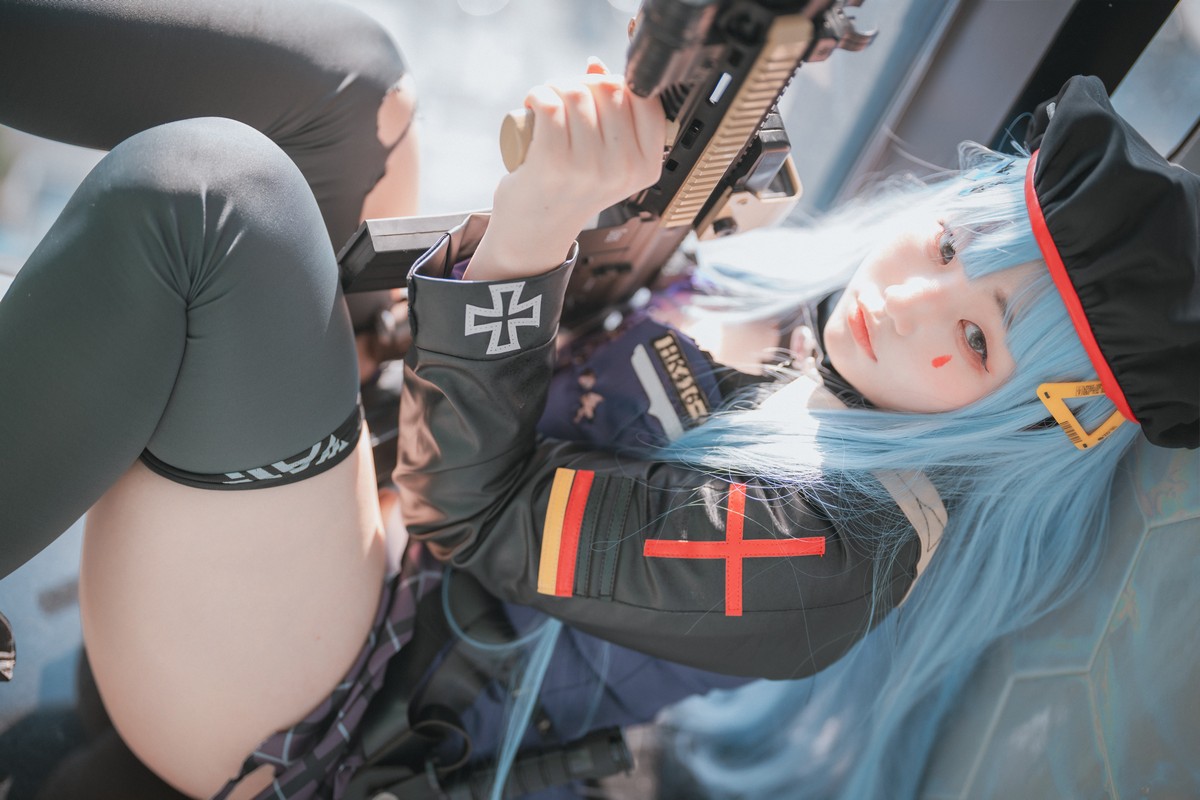 xgyw.top_[DJAWA]No.043_模特Mimmi_Girls Frontline主题短裙下性感丁字裤秀翘臀诱惑写真244P