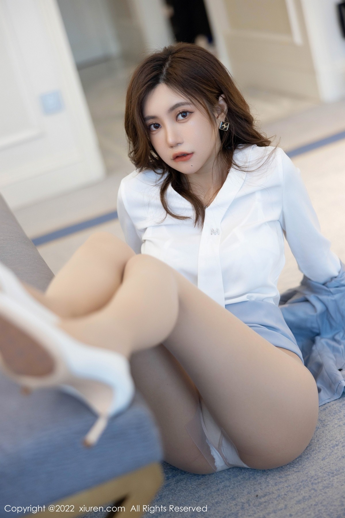 xgyw.top_XiuRen第5006期_女神绮里嘉ula海南心愿旅拍酒店剧情主题性感内衣迷人诱惑写真90P
