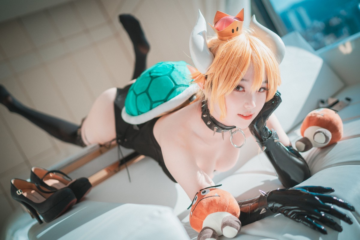 xgyw.top_[DJAWA]No.040_模特BamBi_Bowsette主题私房半脱露性感黑色三点式内衣诱惑写真51P