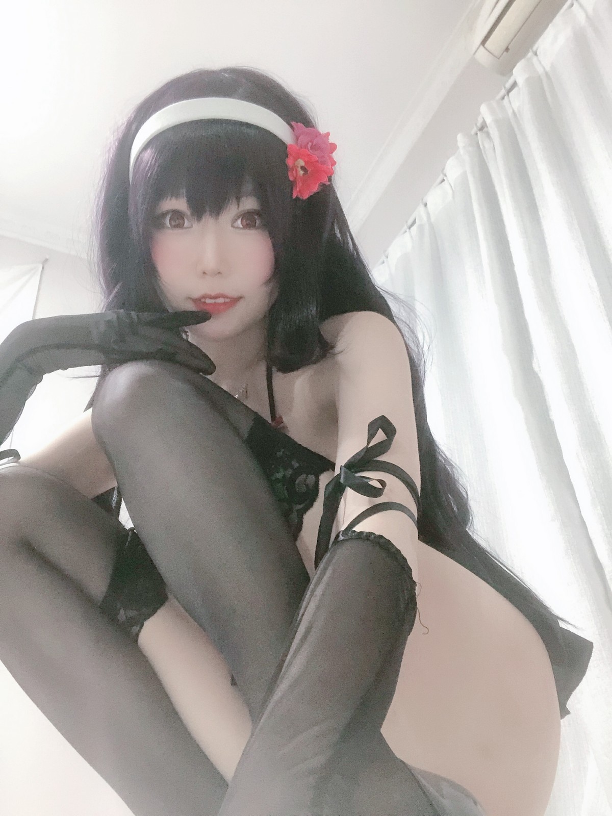 xgyw.top_网红美女香草喵露露诗羽学姐睡衣主题私房黑色低胸吊带睡衣配黑丝袜诱惑写真45P