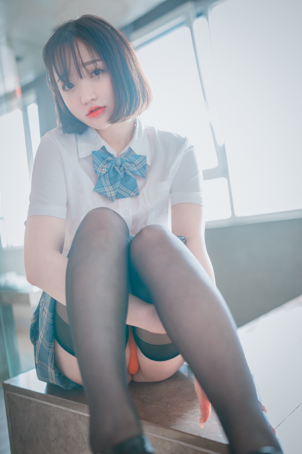 xgyw.top_[DJAWA]No.051_模特Yeeun_Swimming Lessons主题私房粉红泳装配黑丝袜诱惑写真155P