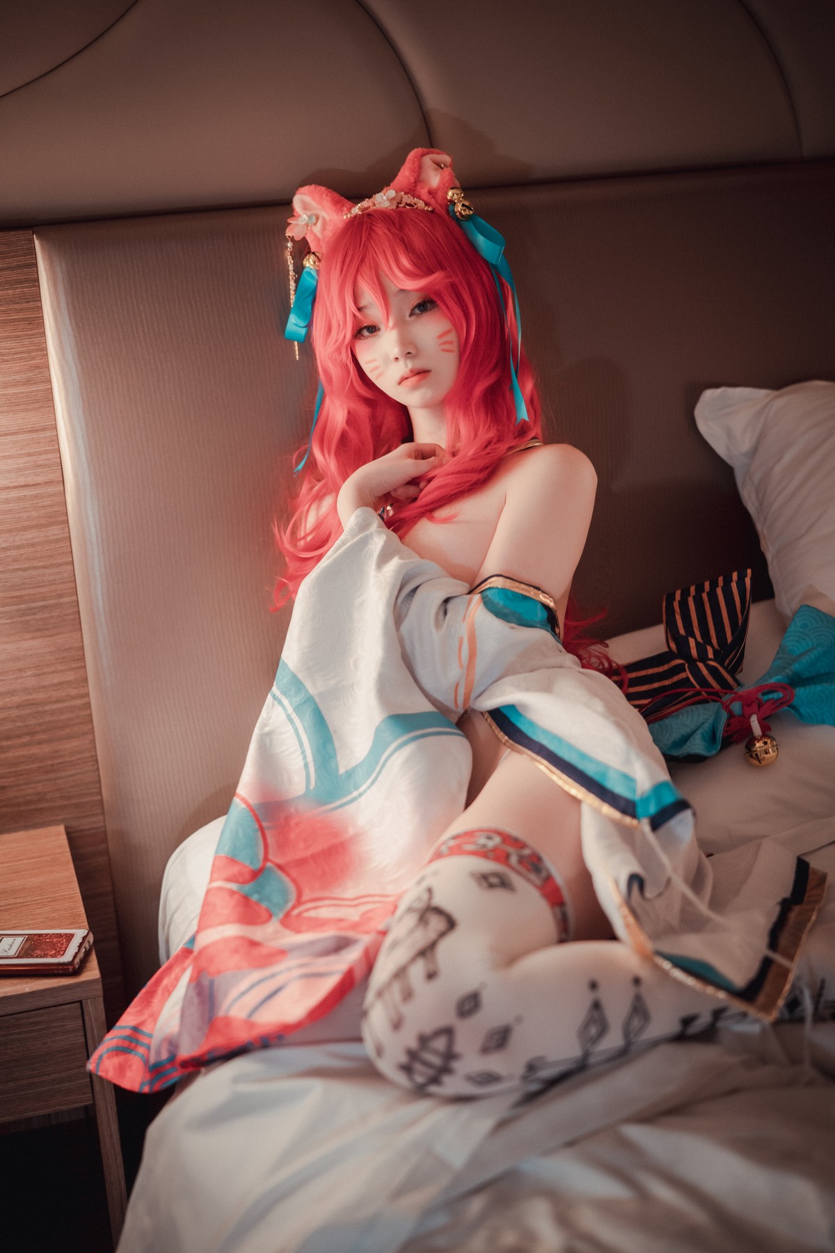 xgyw.top_[DJAWA]No.050_BamBi_Spirit Blossom Ahri主题半脱性感服饰露豪乳遮点诱惑写真145P