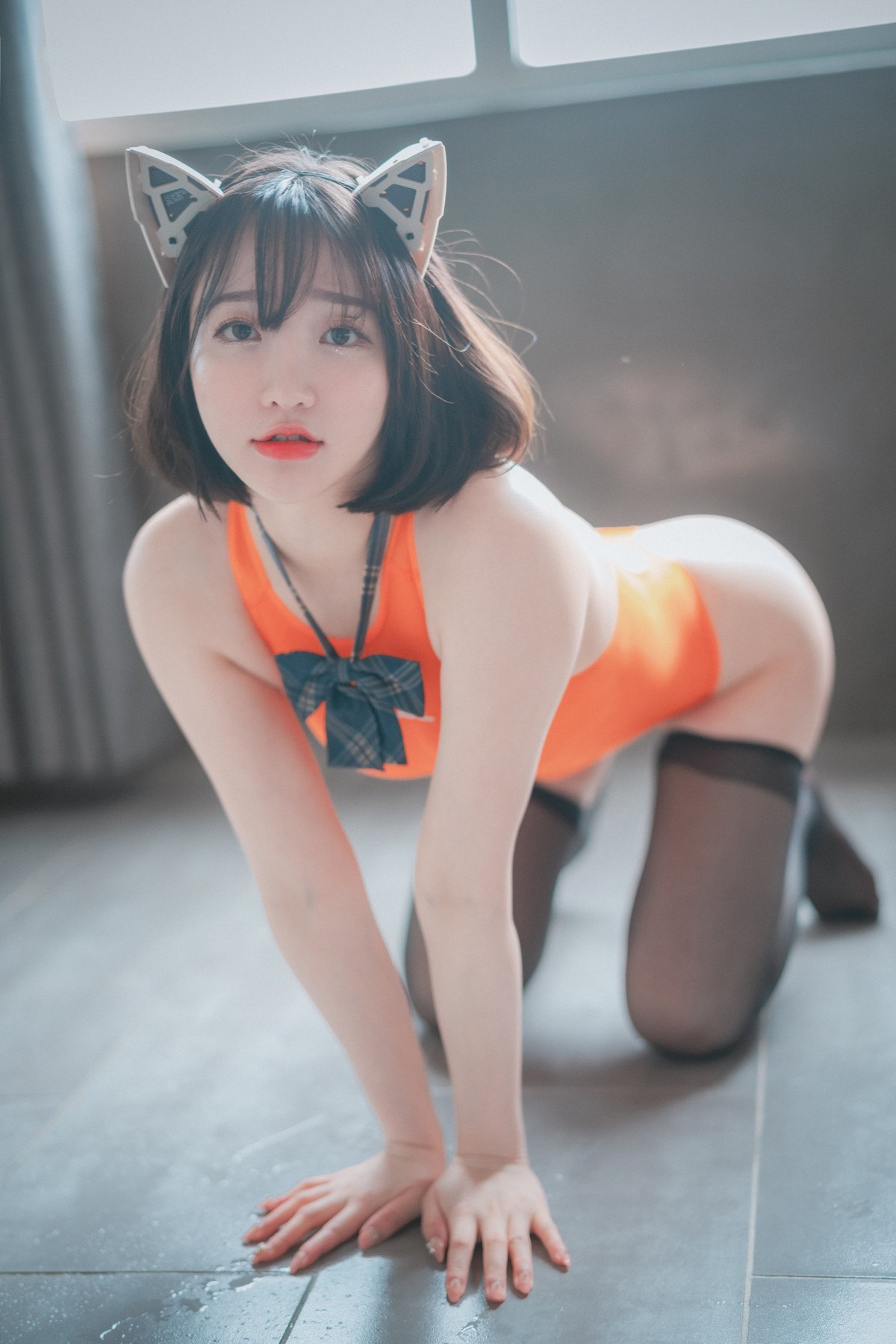 xgyw.top_[DJAWA]No.051_模特Yeeun_Swimming Lessons主题私房粉红泳装配黑丝袜诱惑写真155P