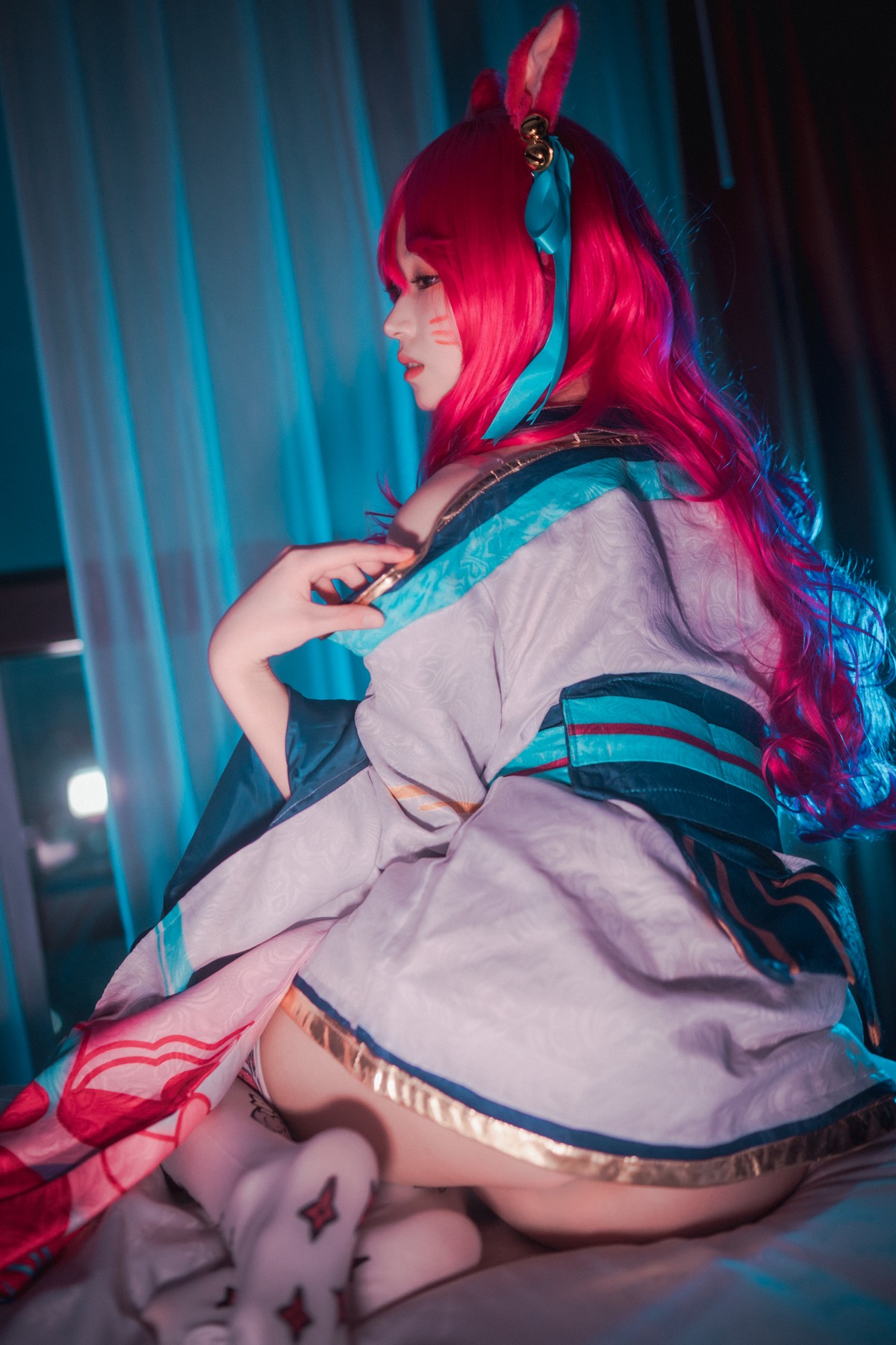 xgyw.top_[DJAWA]No.050_BamBi_Spirit Blossom Ahri主题半脱性感服饰露豪乳遮点诱惑写真145P