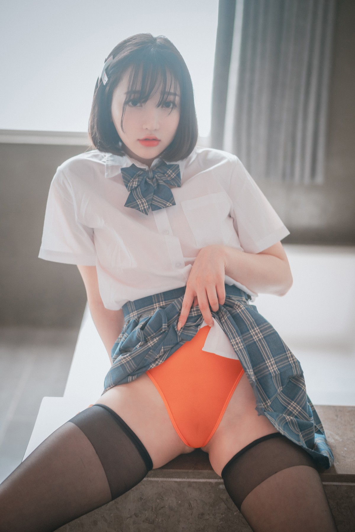 xgyw.top_[DJAWA]No.051_模特Yeeun_Swimming Lessons主题私房粉红泳装配黑丝袜诱惑写真155P