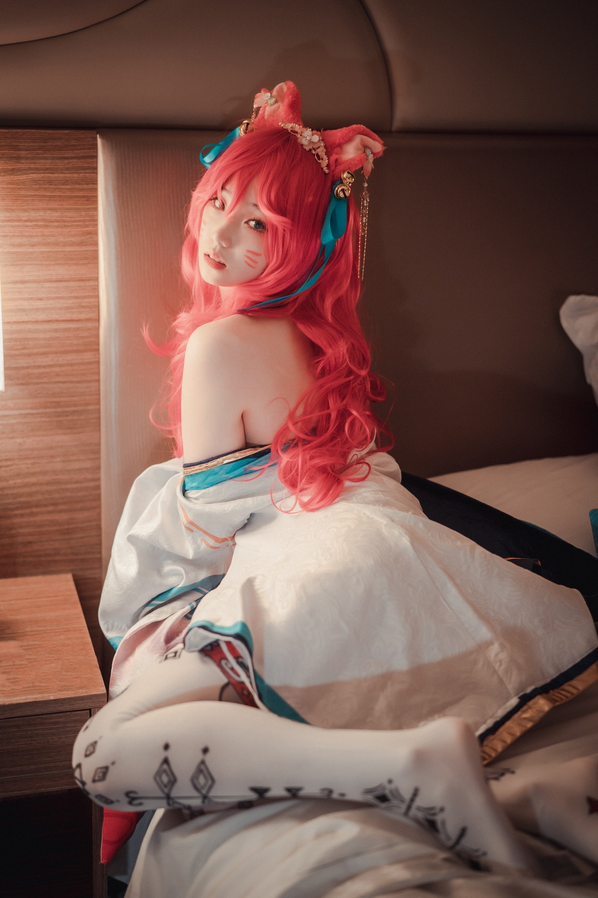 xgyw.top_[DJAWA]No.050_BamBi_Spirit Blossom Ahri主题半脱性感服饰露豪乳遮点诱惑写真145P