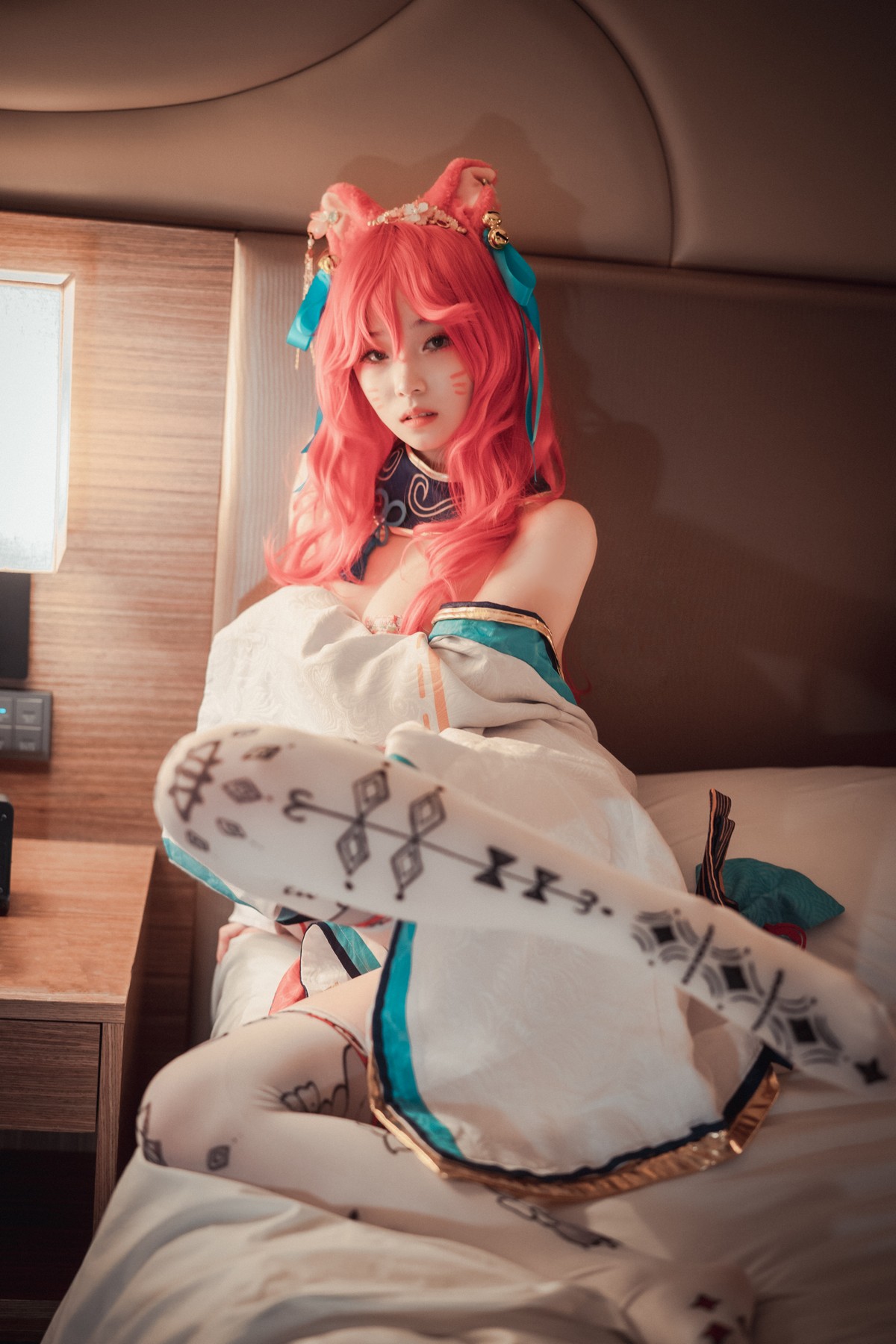 xgyw.top_[DJAWA]No.050_BamBi_Spirit Blossom Ahri主题半脱性感服饰露豪乳遮点诱惑写真145P