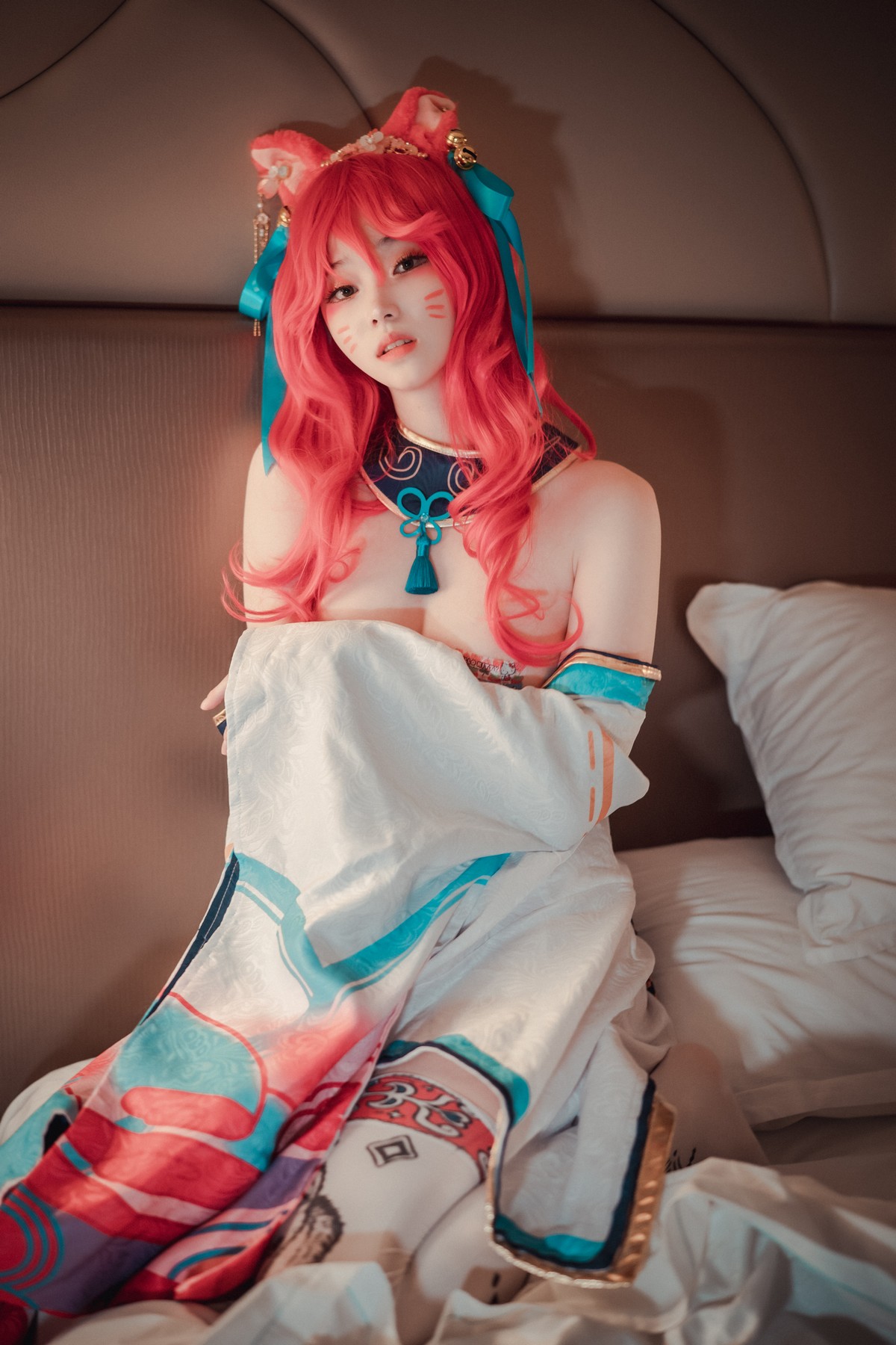 xgyw.top_[DJAWA]No.050_BamBi_Spirit Blossom Ahri主题半脱性感服饰露豪乳遮点诱惑写真145P