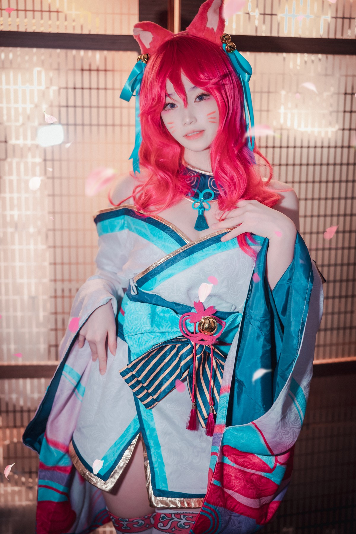 xgyw.top_[DJAWA]No.050_BamBi_Spirit Blossom Ahri主题半脱性感服饰露豪乳遮点诱惑写真145P
