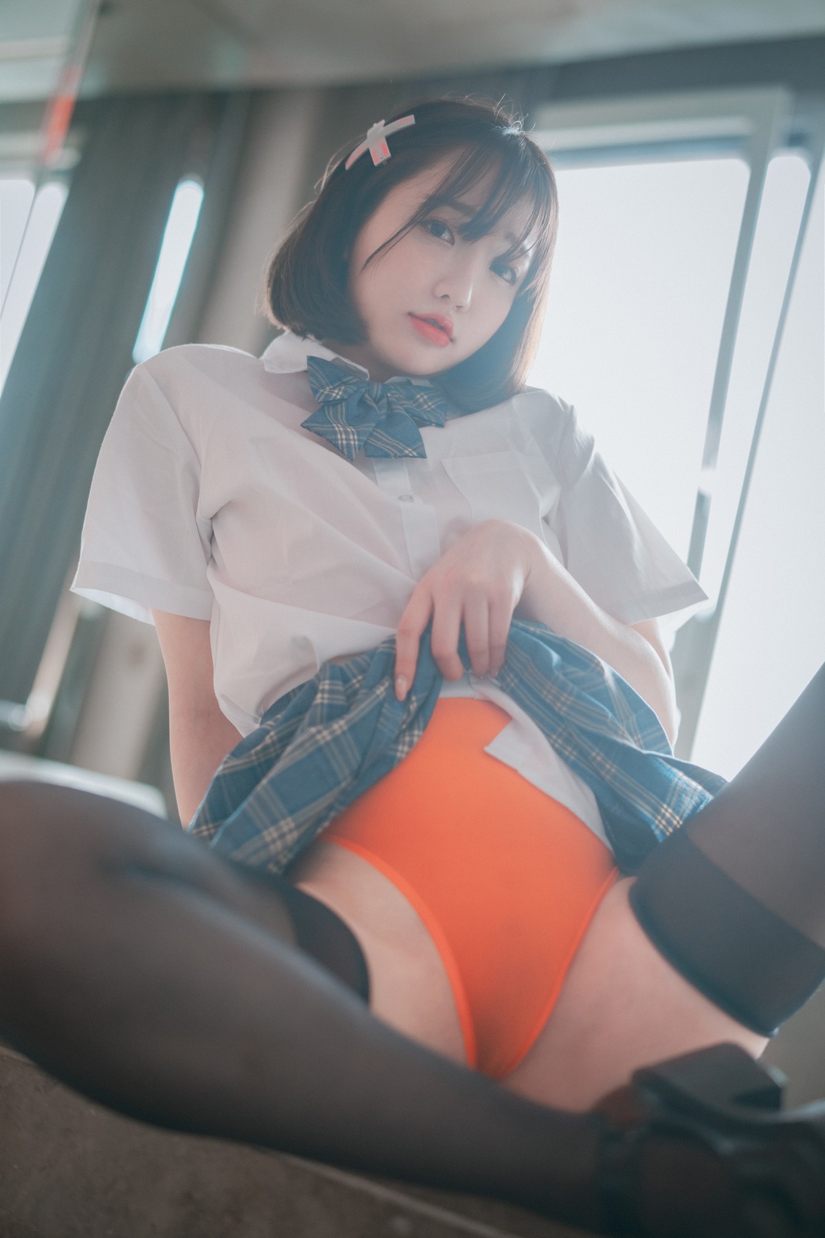 xgyw.top_[DJAWA]No.051_模特Yeeun_Swimming Lessons主题私房粉红泳装配黑丝袜诱惑写真155P