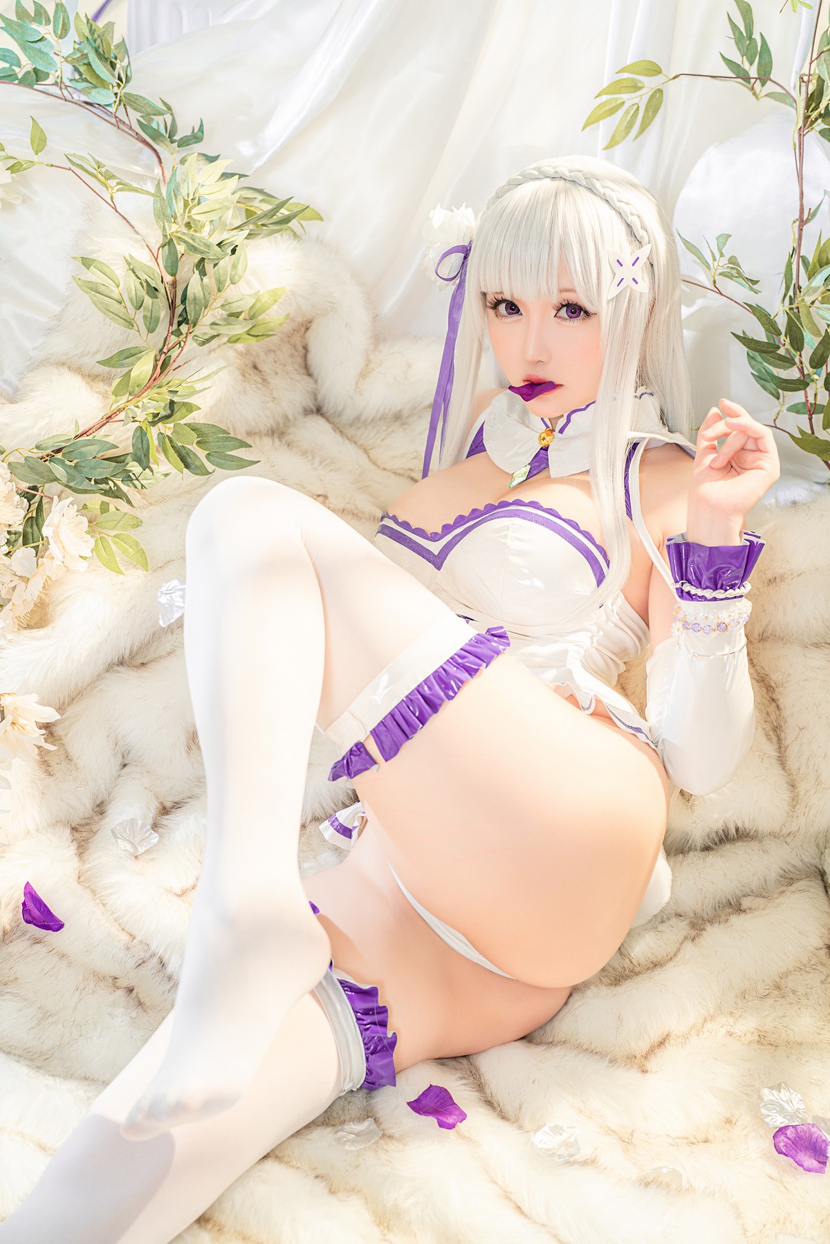 xgyw.top_Coser小姐姐星之迟迟爱蜜莉雅主题私房性感低胸连体衣配白丝袜完美诱惑写真97P