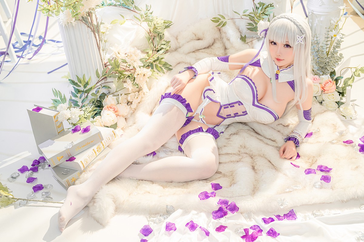 xgyw.top_Coser小姐姐星之迟迟爱蜜莉雅主题私房性感低胸连体衣配白丝袜完美诱惑写真97P