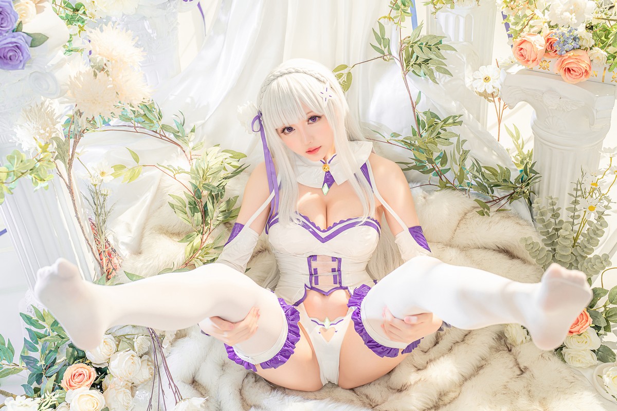 xgyw.top_Coser小姐姐星之迟迟爱蜜莉雅主题私房性感低胸连体衣配白丝袜完美诱惑写真97P