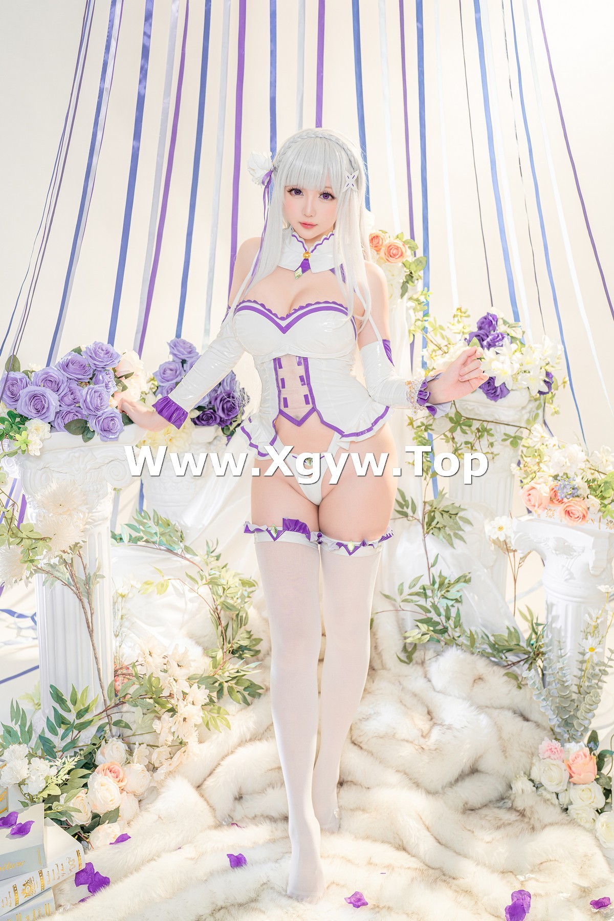 xgyw.top_Coser小姐姐星之迟迟爱蜜莉雅主题私房性感低胸连体衣配白丝袜完美诱惑写真97P