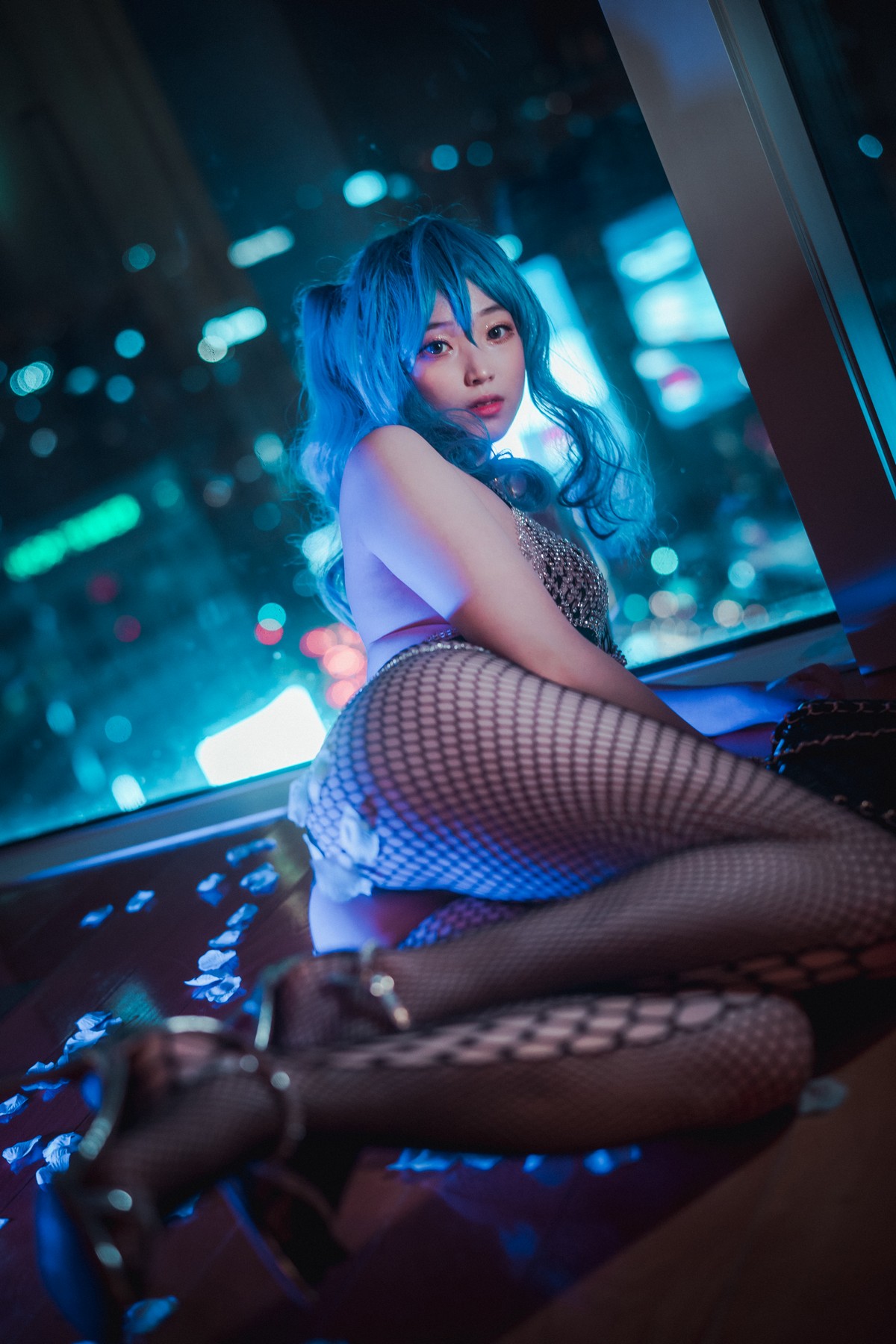 xgyw.top_[DJAWA]No.056_BamBi_Azur Lane USS Saint Louis主题金缕衣秀火辣身材诱惑写真117P