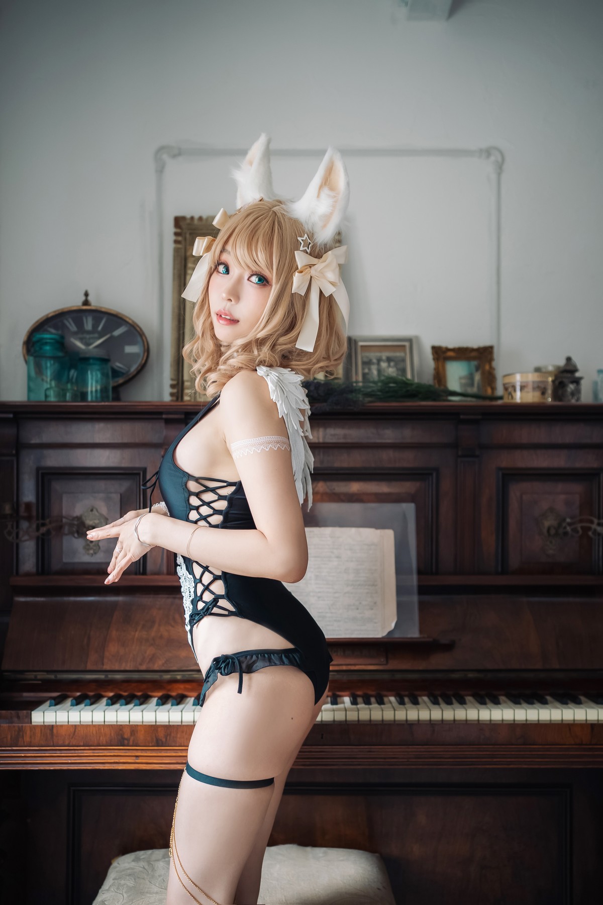 xgyw.top_Coser妹子Ely_eee-Original Swimsuit主题性感粉红连体衣 黑色内衣完美诱惑写真114P