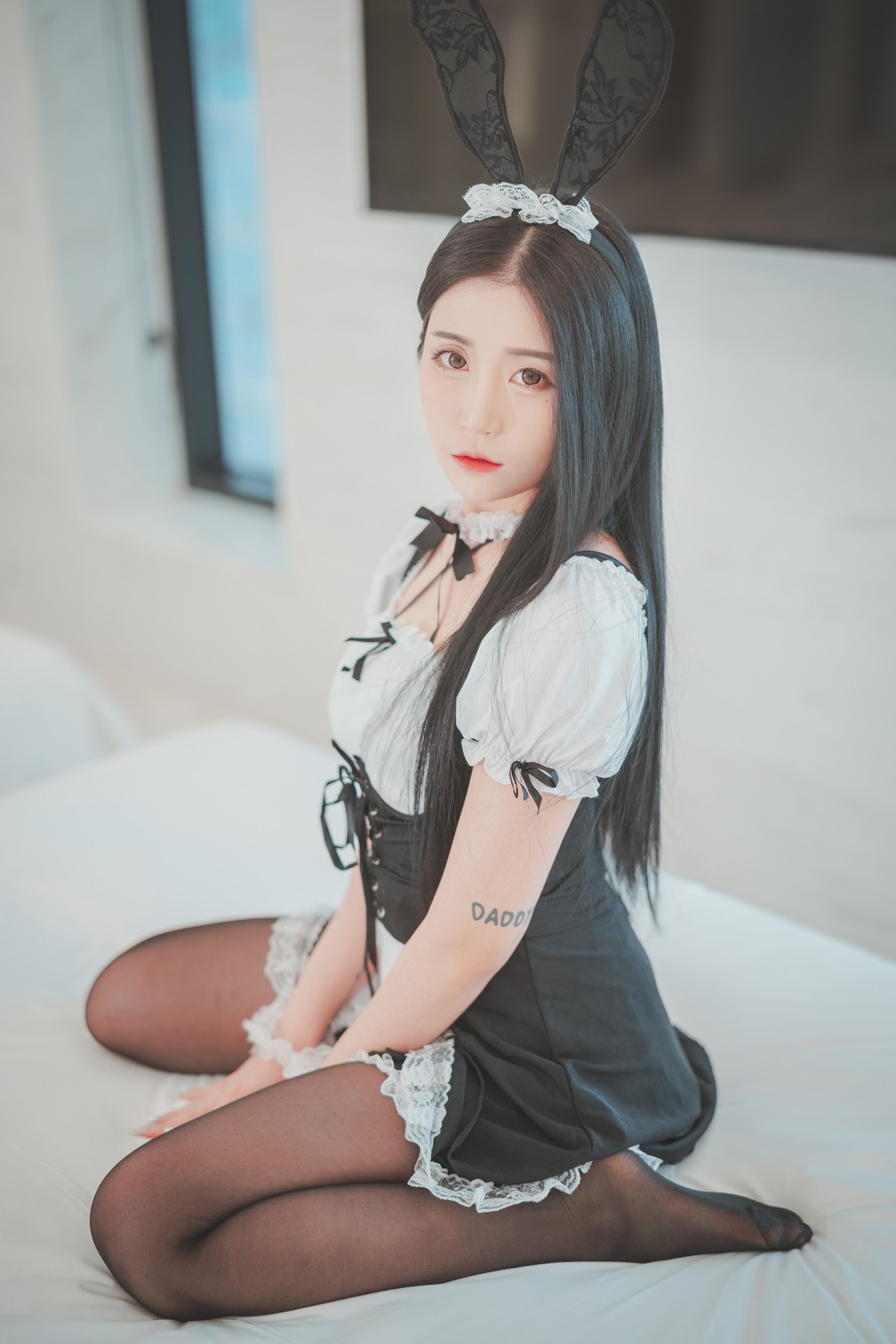 xgyw.top_[DJAWA]No.057_模特Bomi_Bomistry主题兔女郎装扮黑色蕾丝吊袜撩人诱惑写真46P