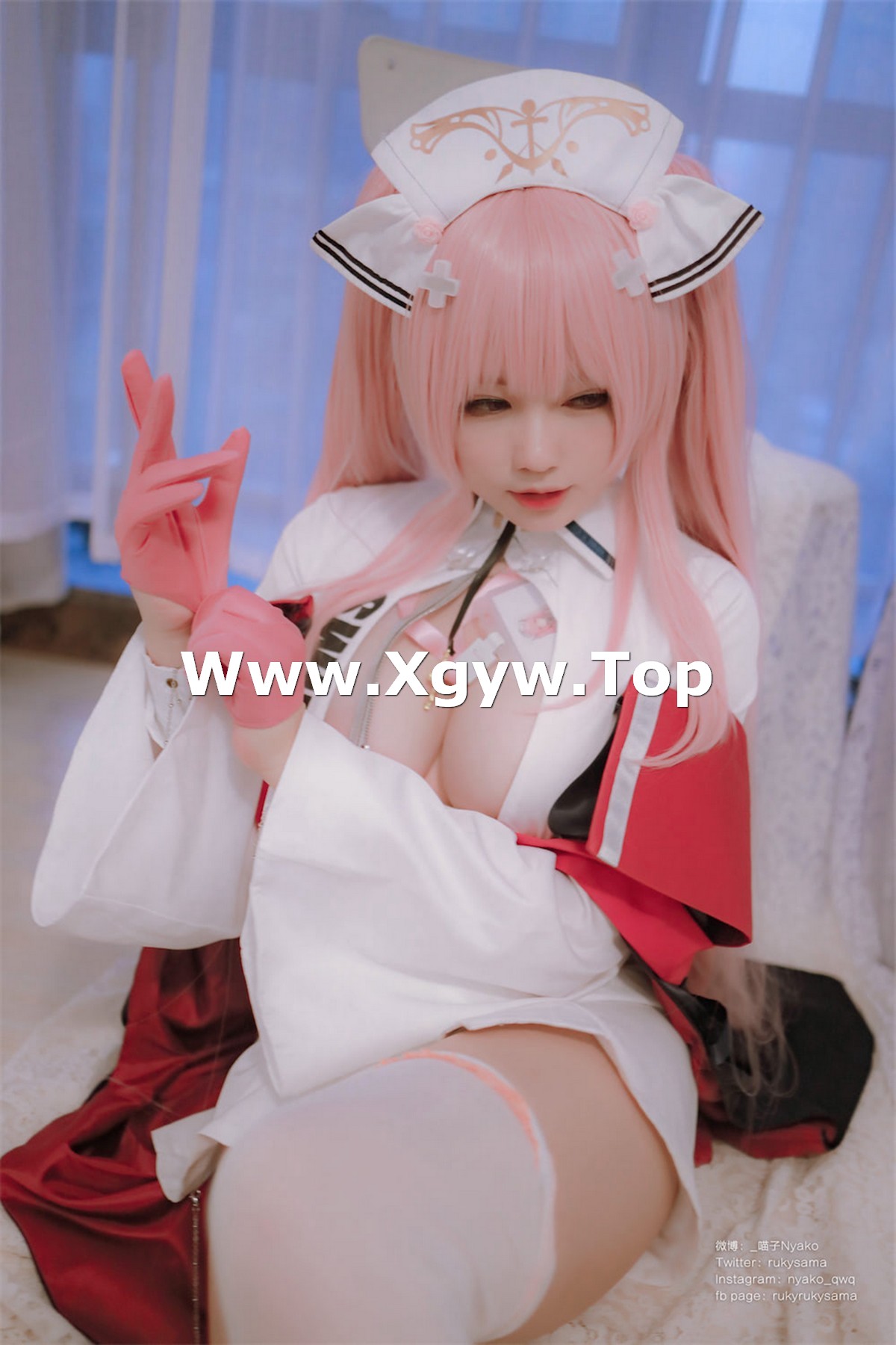 xgyw.top_网络美女Nyako喵子英仙座护士主题性感白色护士装配白丝袜秀丰满身材诱惑写真65P