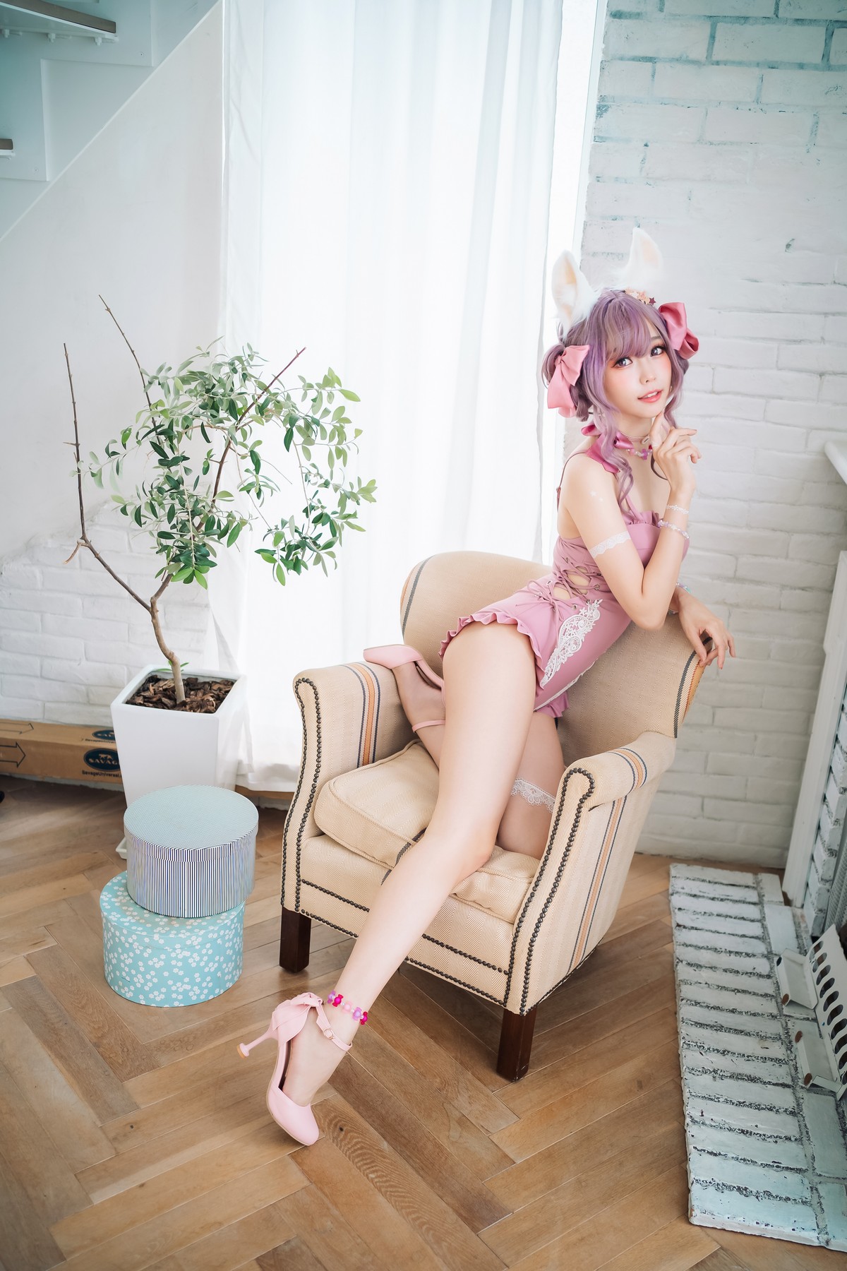 xgyw.top_Coser妹子Ely_eee-Original Swimsuit主题性感粉红连体衣 黑色内衣完美诱惑写真114P