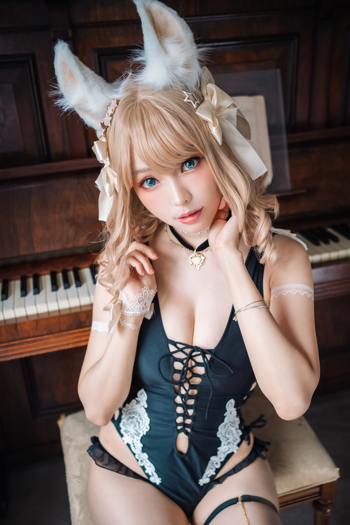 xgyw.top_Coser妹子Ely_eee-Original Swimsuit主题性感粉红连体衣 黑色内衣完美诱惑写真114P