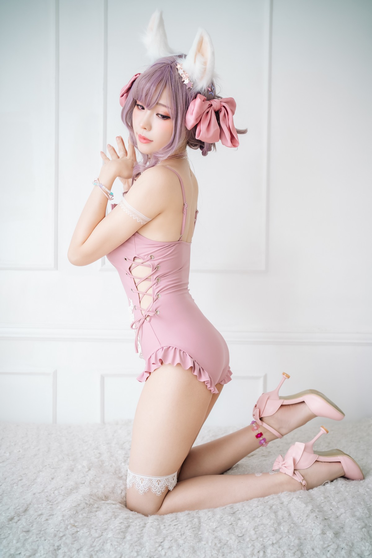 xgyw.top_Coser妹子Ely_eee-Original Swimsuit主题性感粉红连体衣 黑色内衣完美诱惑写真114P