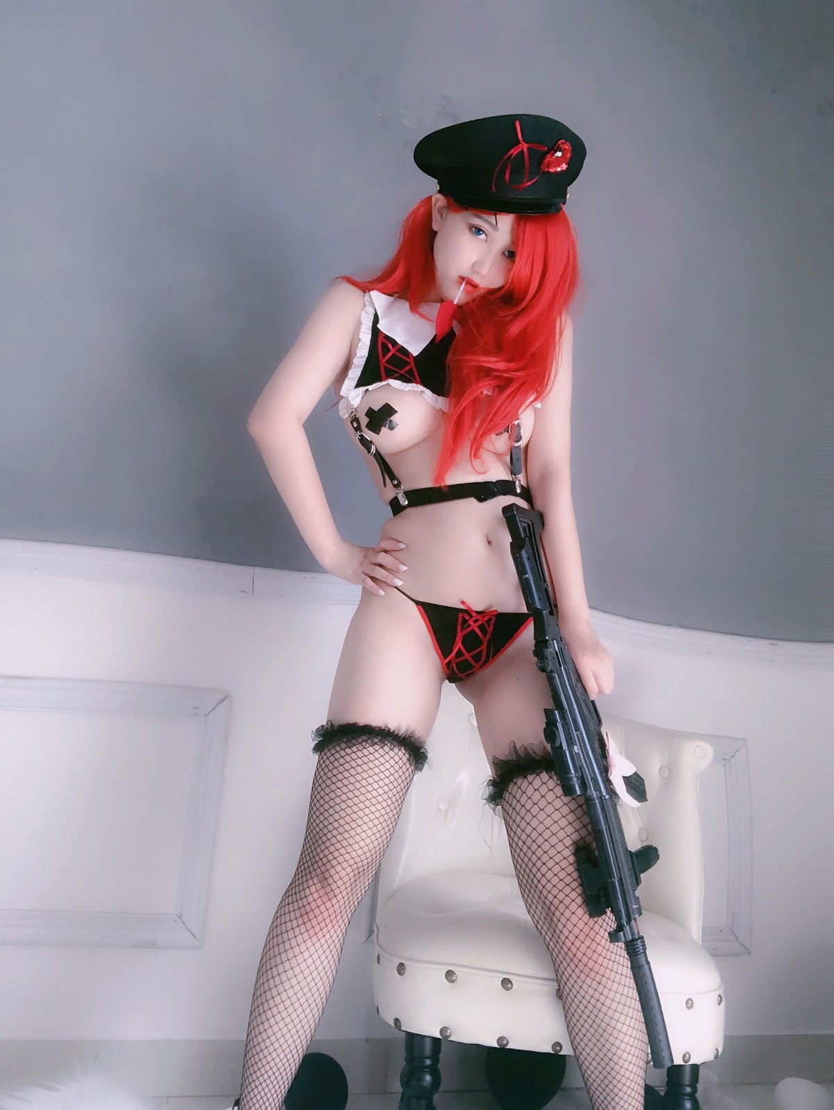 xgyw.top_网络美女橙橙yo红发美女战士主题私房性感黑色内衣露豪乳遮点极致诱惑写真52P