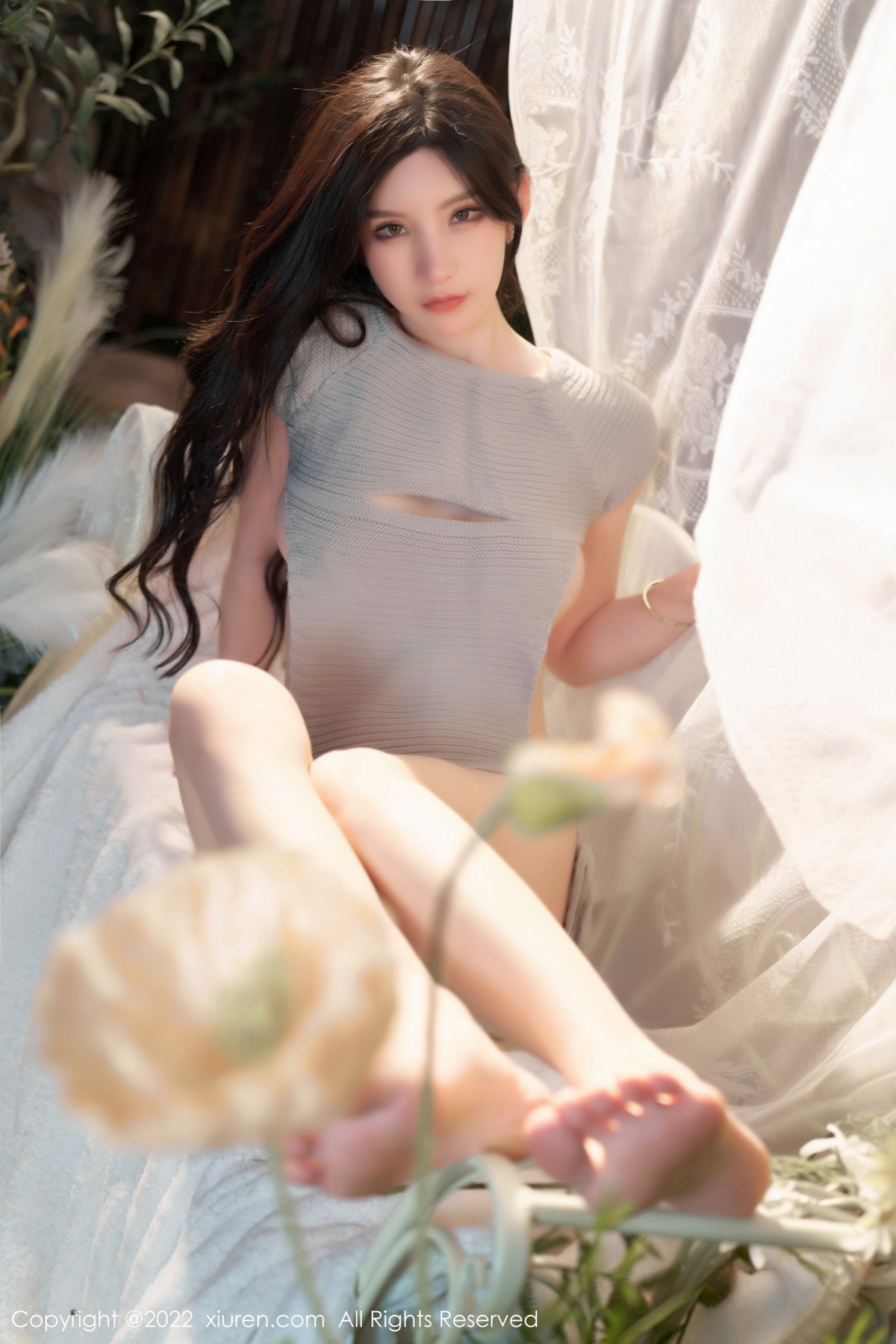 xgyw.top_XiuRen第5040期_女神周于希Sally私房性感开背毛衣真空秀火辣身材撩人诱惑写真76P