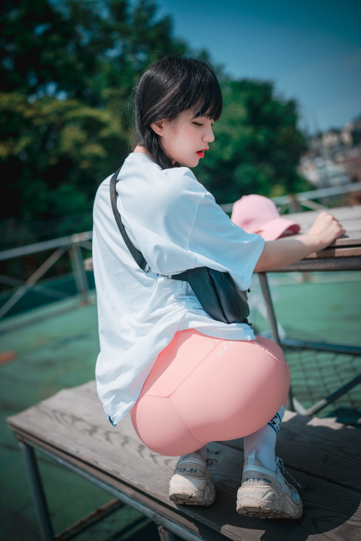 xgyw.top_[DJAWA]No.060_模特Jenny_Loose and Tight Pink主题性感白T配粉色运动裤诱惑写真158P